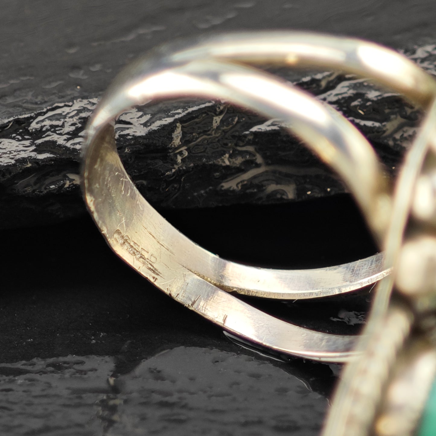 Three Stone Turquoise Native Ring Sterling Silver Sz 8 1/2 R6322