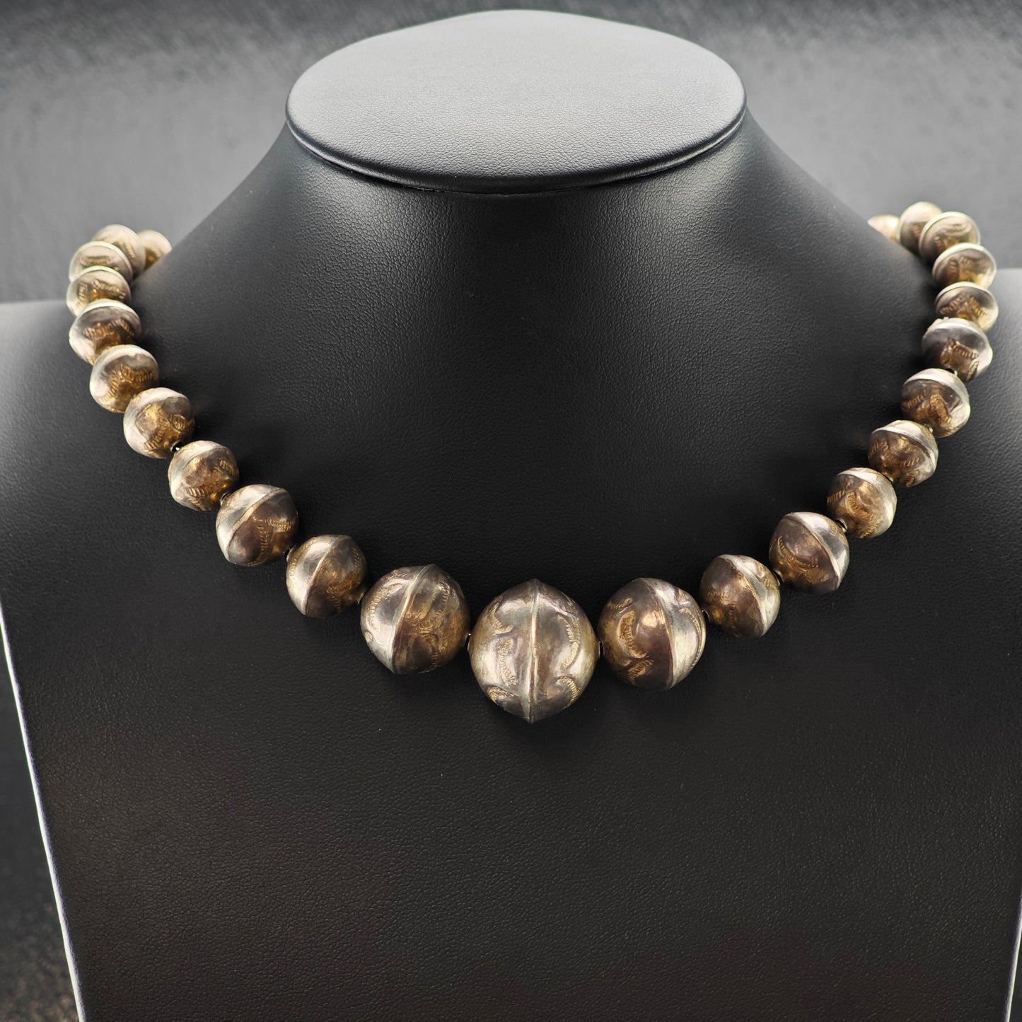 Vintage Native American Sterling Silver Stamped Beaded Necklace N2678