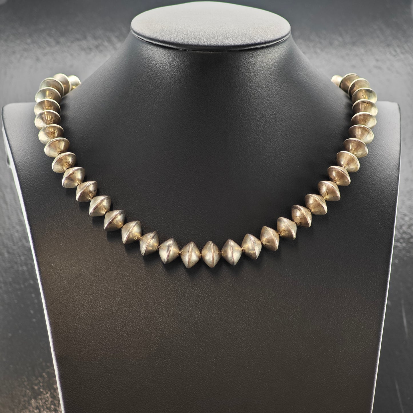 Vintage Native American Sterling Silver Beads Necklace N2680