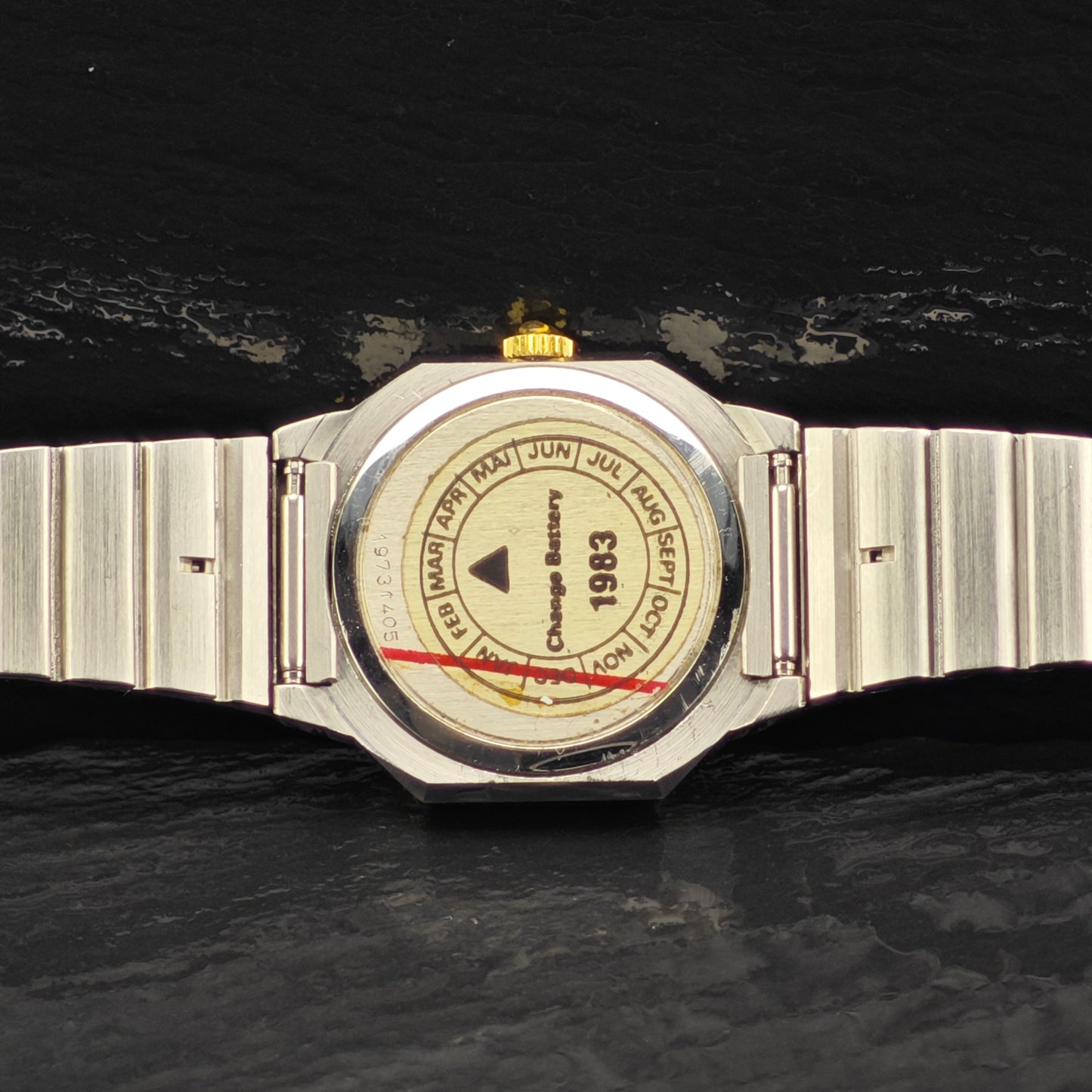 Vintage Longines 24mm Octagonal 18k Gold Frame Quartz Watch MISC0365