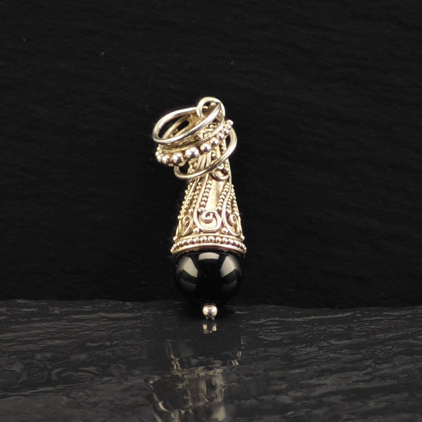 Bali Onyx Cone Pendant Sterling Silver P2854