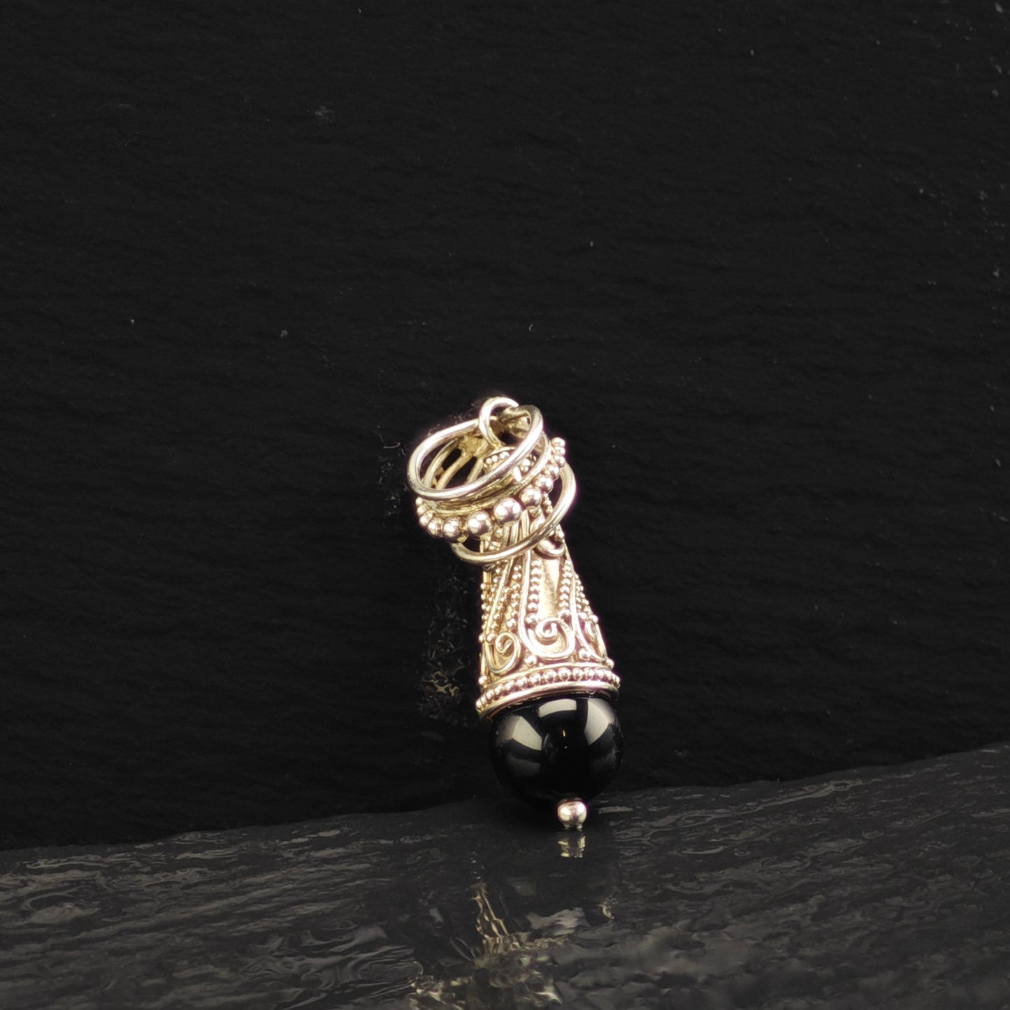 Bali Onyx Cone Pendant Sterling Silver P2854