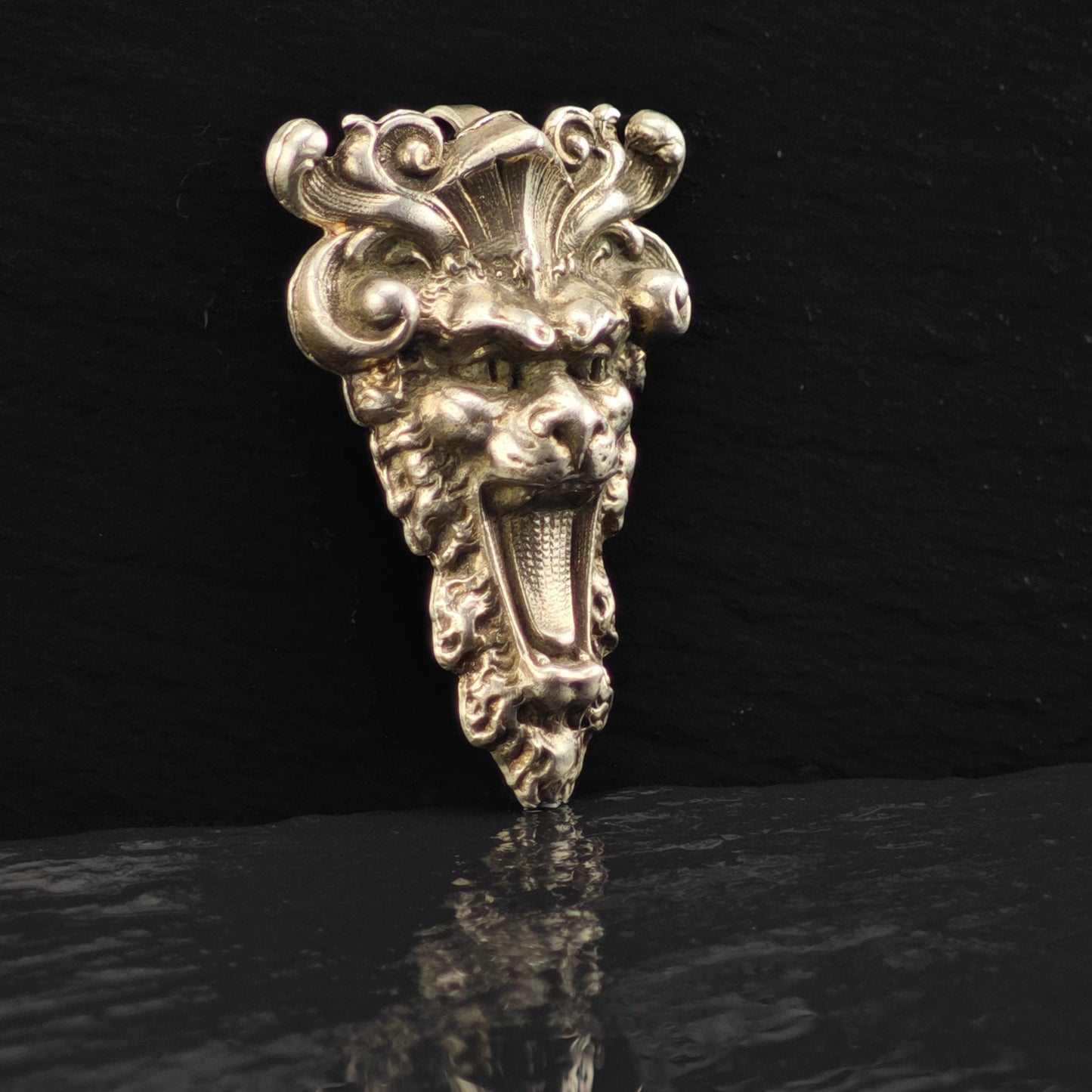 Art Novaue Revival Lion Pendant Sterling Silver P2861