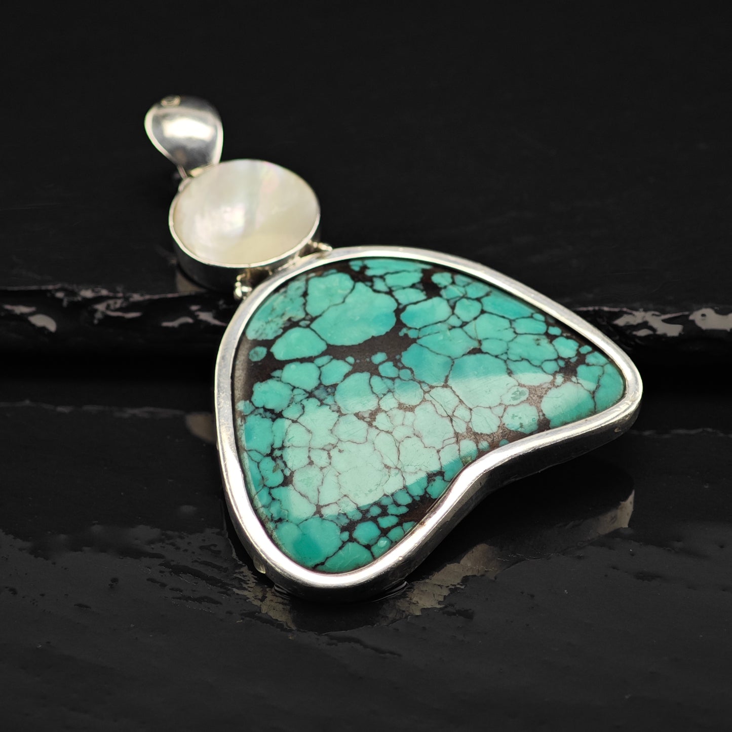 Lg Sw Spiderweb Turquoise, MOP Naja Pendant Sterling Silver P2872