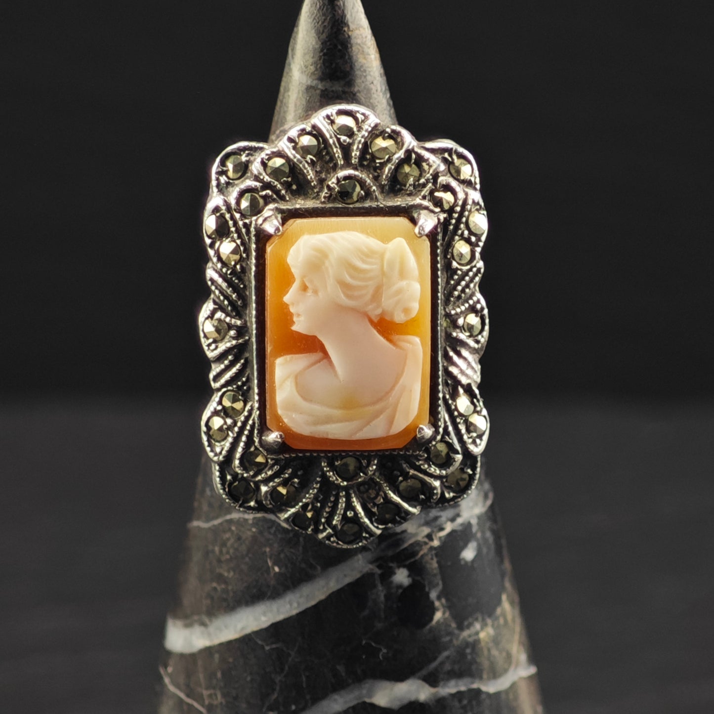 Art Deco, Cameo Ring Sterling Silver Sz 4 1/2 R6368