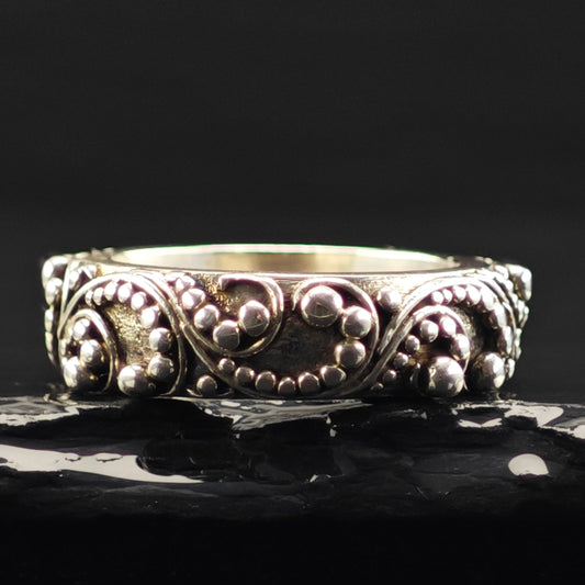 Lois Hill, Filigree Band Sterling Silver Sz 6 1/2 R6377