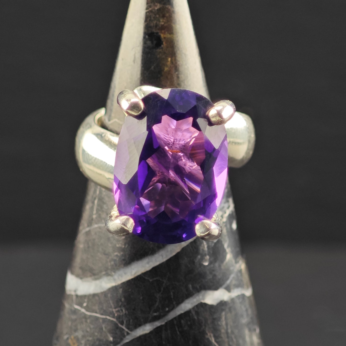 Charles Albert, Amethyst Ring Sterling Silver Sz 7 1/2 R6384