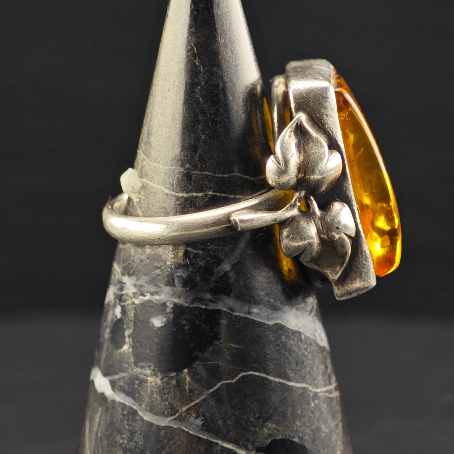 Art Nouveau Style Amber Ring Sterling Silver Sz 6 1/2 R6389
