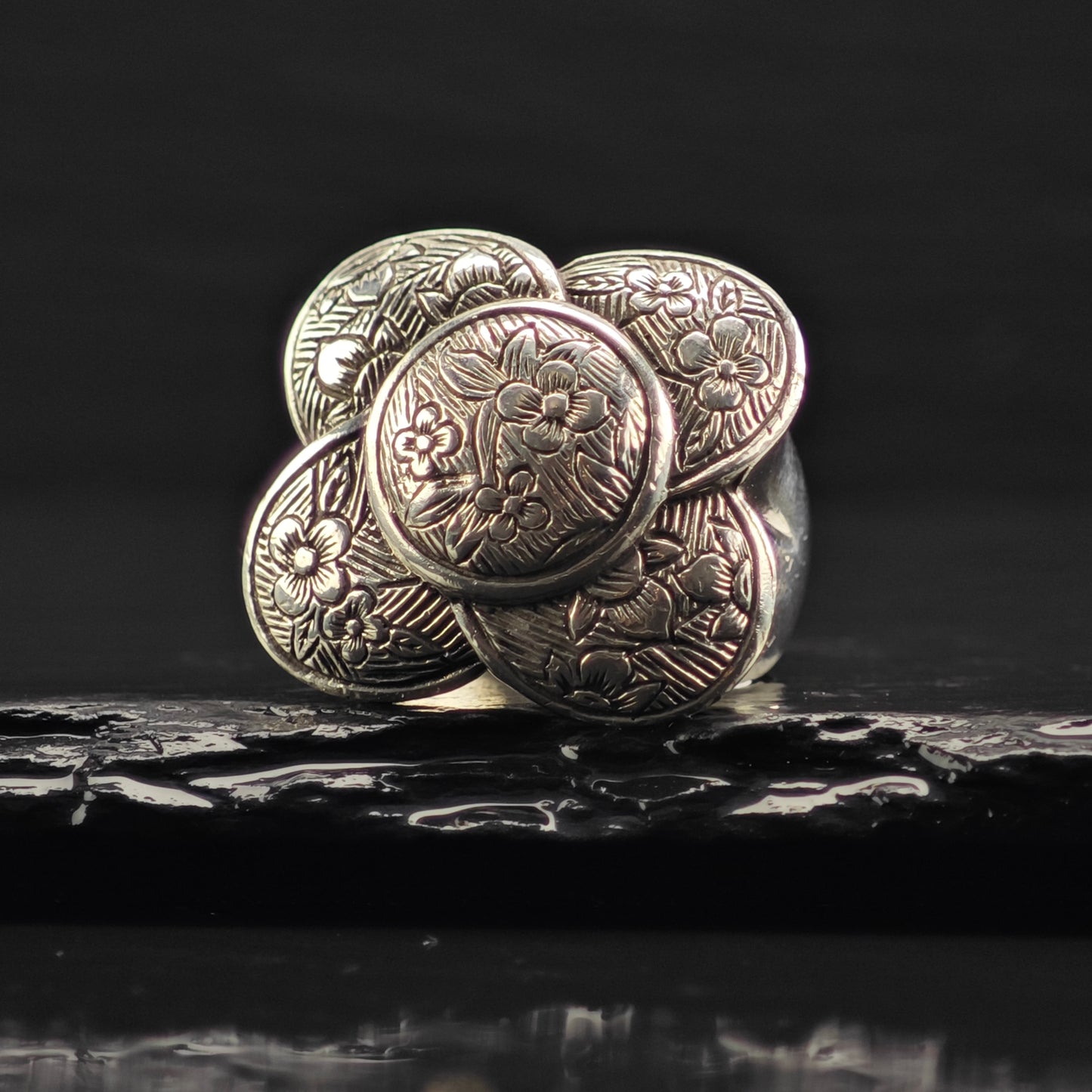 Stephen Dweck Floral Ring Sterling Silver Sz 6 1/2 R6397