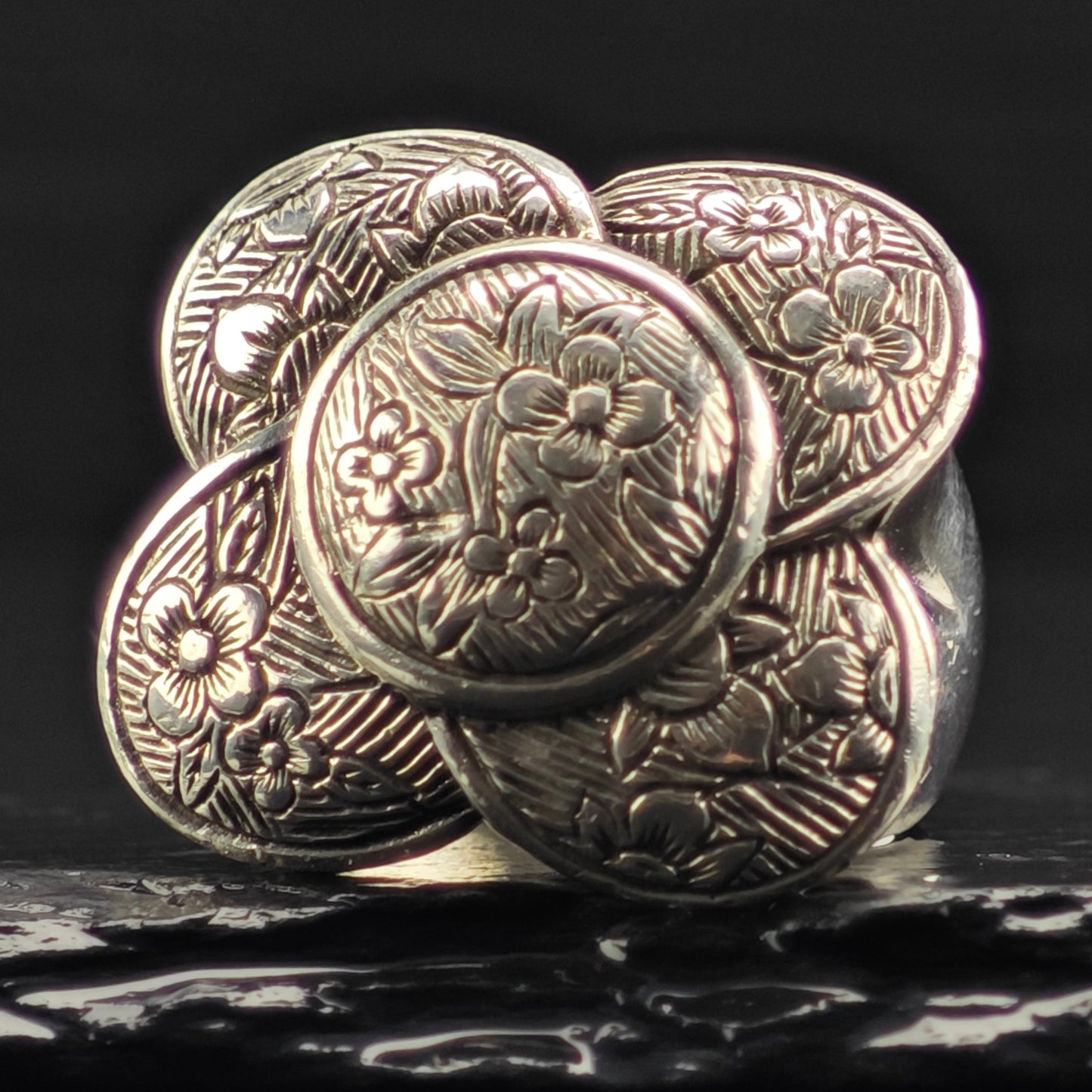 Stephen Dweck Floral Ring Sterling Silver Sz 6 1/2 R6397