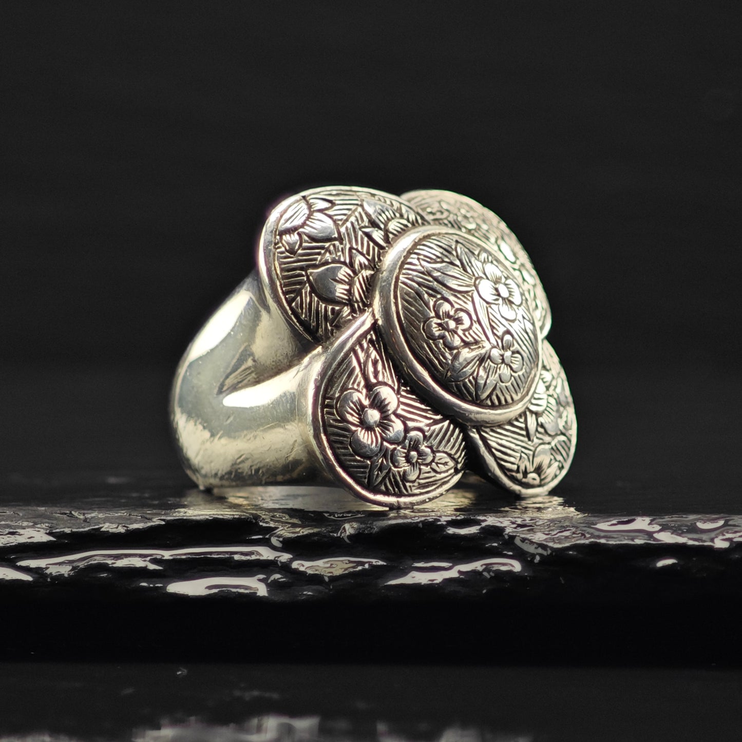 Stephen Dweck Floral Ring Sterling Silver Sz 6 1/2 R6397
