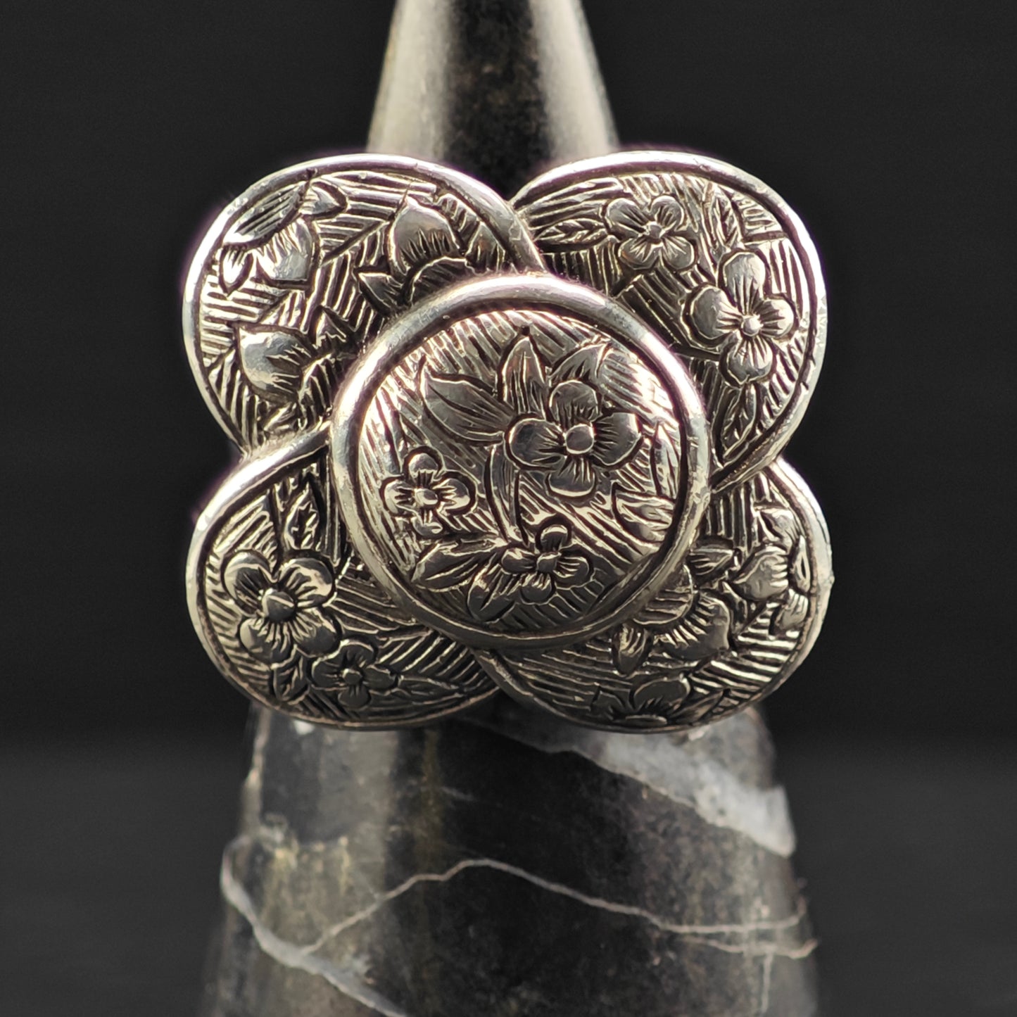 Stephen Dweck Floral Ring Sterling Silver Sz 6 1/2 R6397
