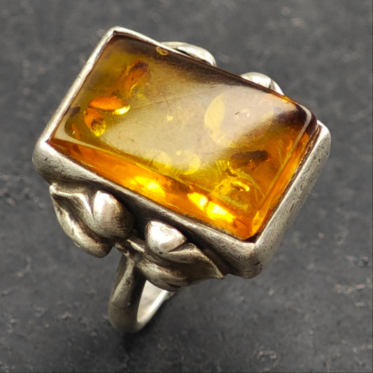 Art Nouveau Style Amber Ring Sterling Silver Sz 6 1/2 R6389