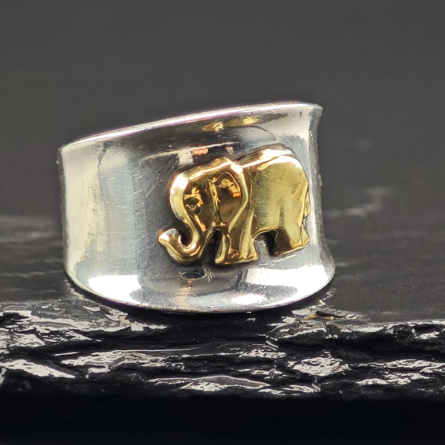 18K Gold Elephant Band Ring Sterling Silver Sz 8