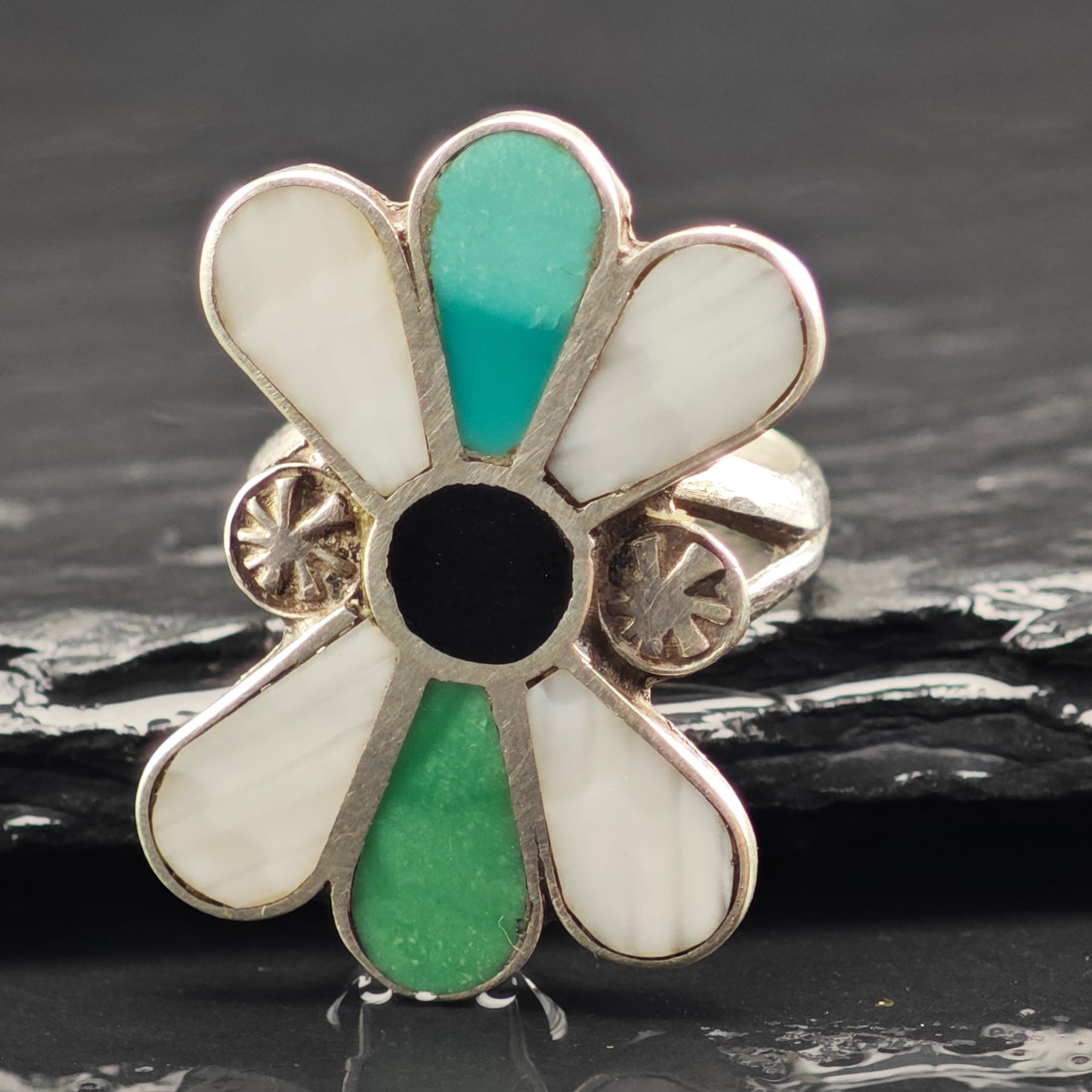 Zuni Turquoise Floral Inlay Ring Sterling Silver Sz 6 R6430