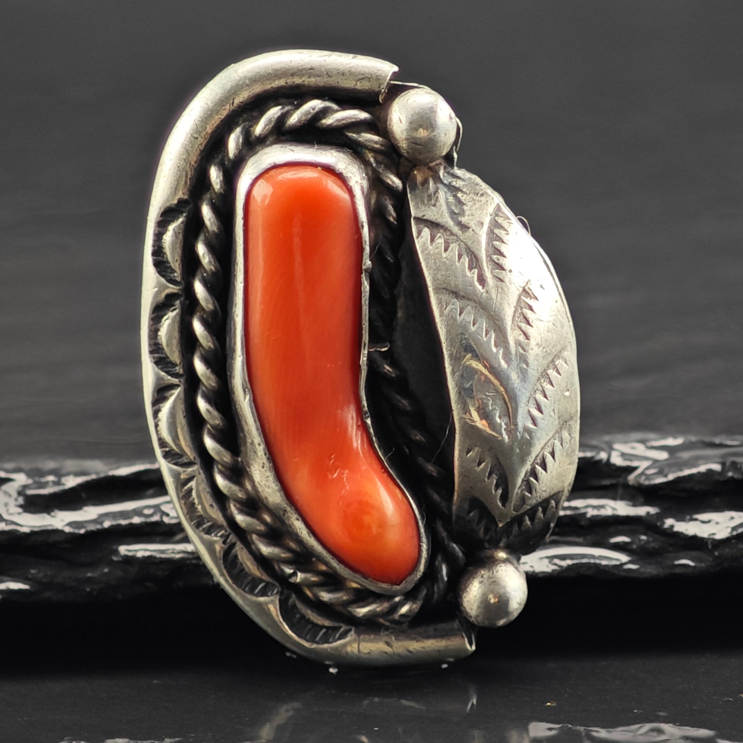 Native American Coral Ring Sterling Silver Sz 5 1/2 R6434