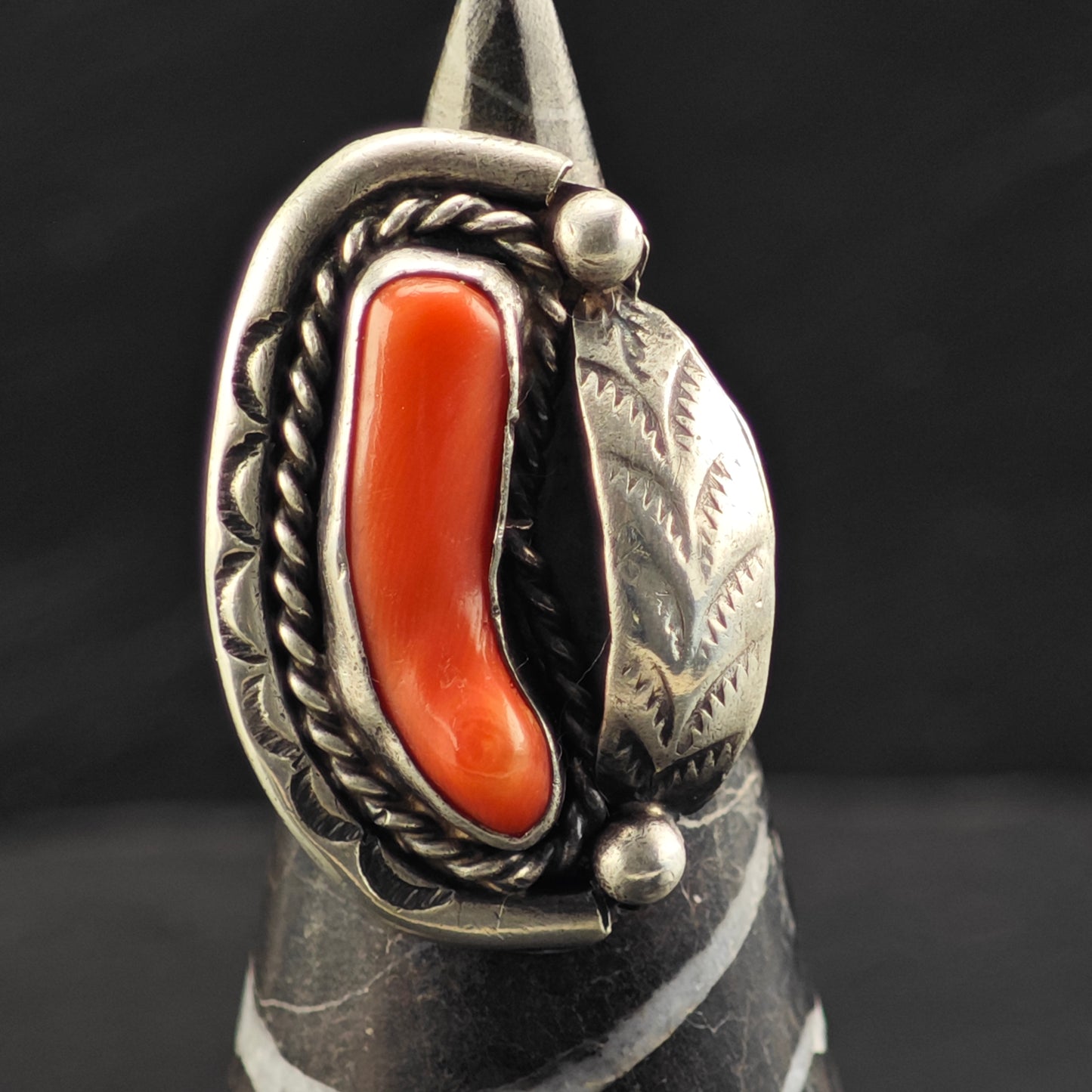 Native American Coral Ring Sterling Silver Sz 5 1/2 R6434