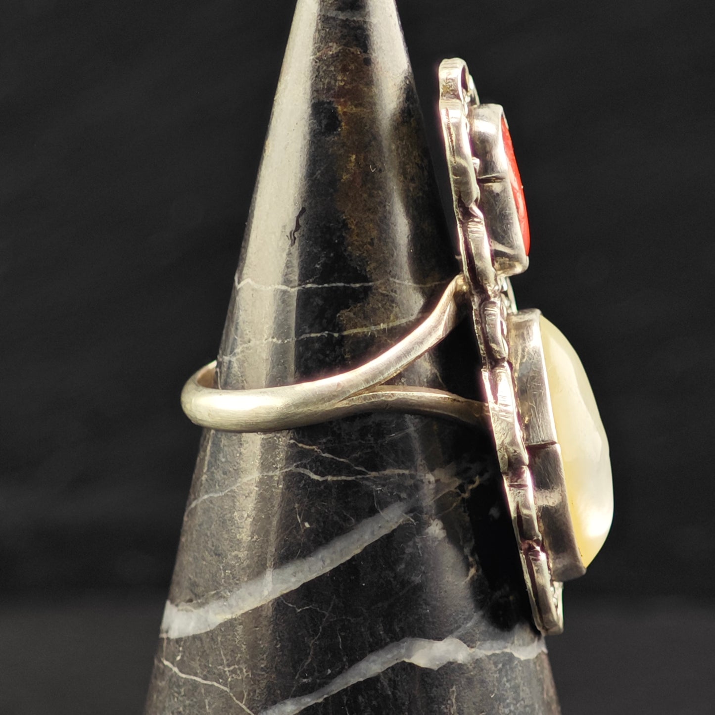 Sw Mother of Pearl Coral Shadowbox Ring Sterling Silver Sz 7 R6463