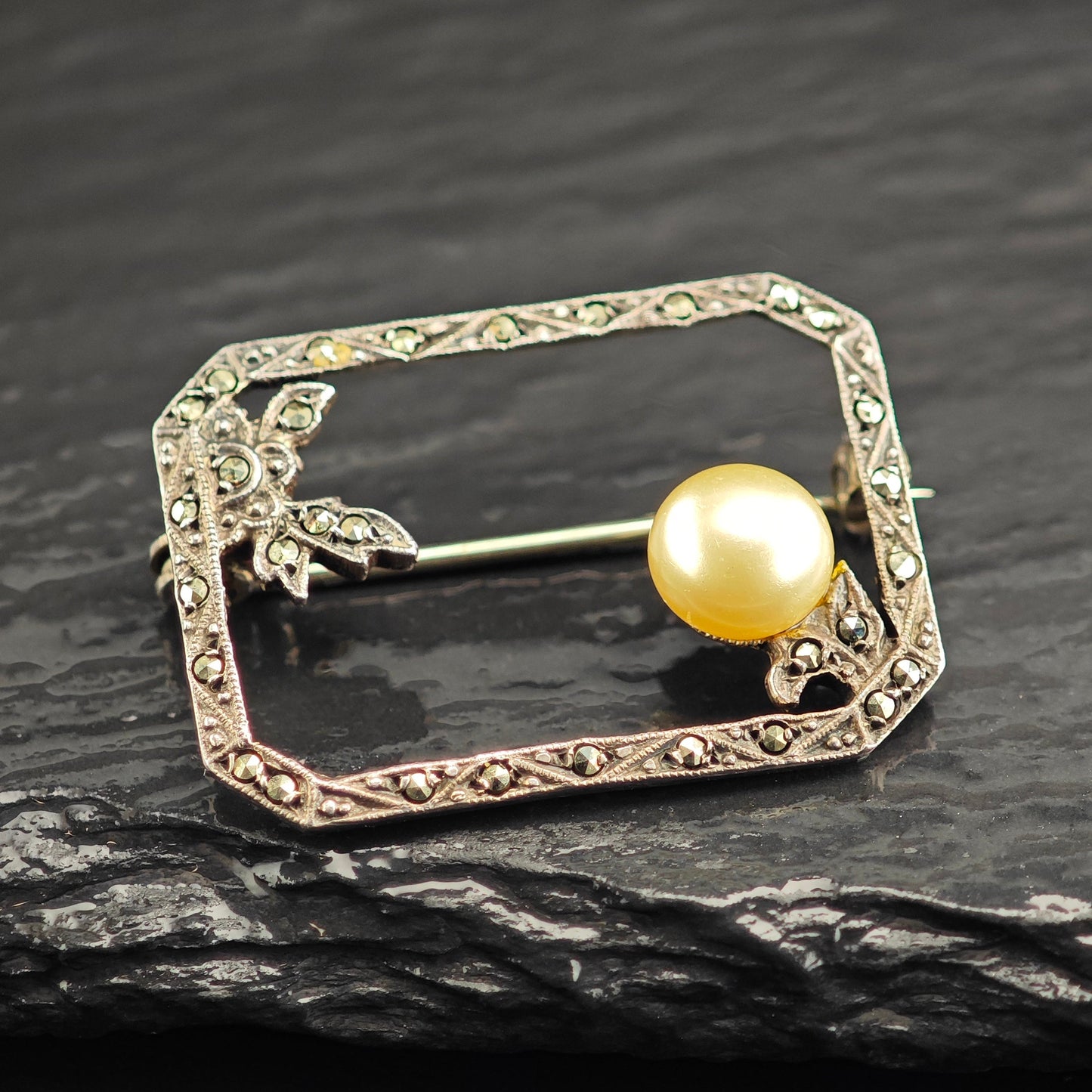 Art Deco Champagne Pearl Sterling Silver Brooch B2223