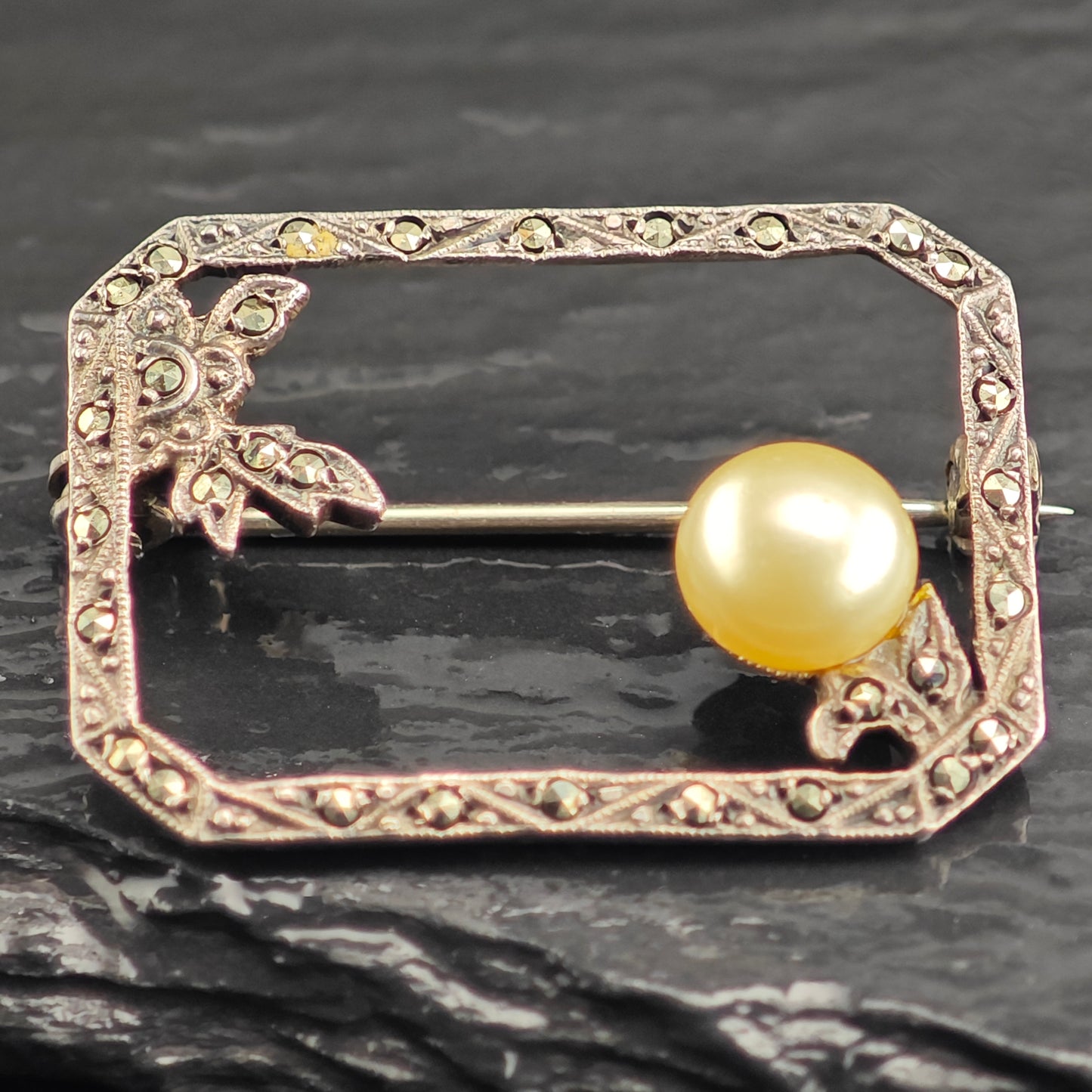 Art Deco Champagne Pearl Sterling Silver Brooch B2223