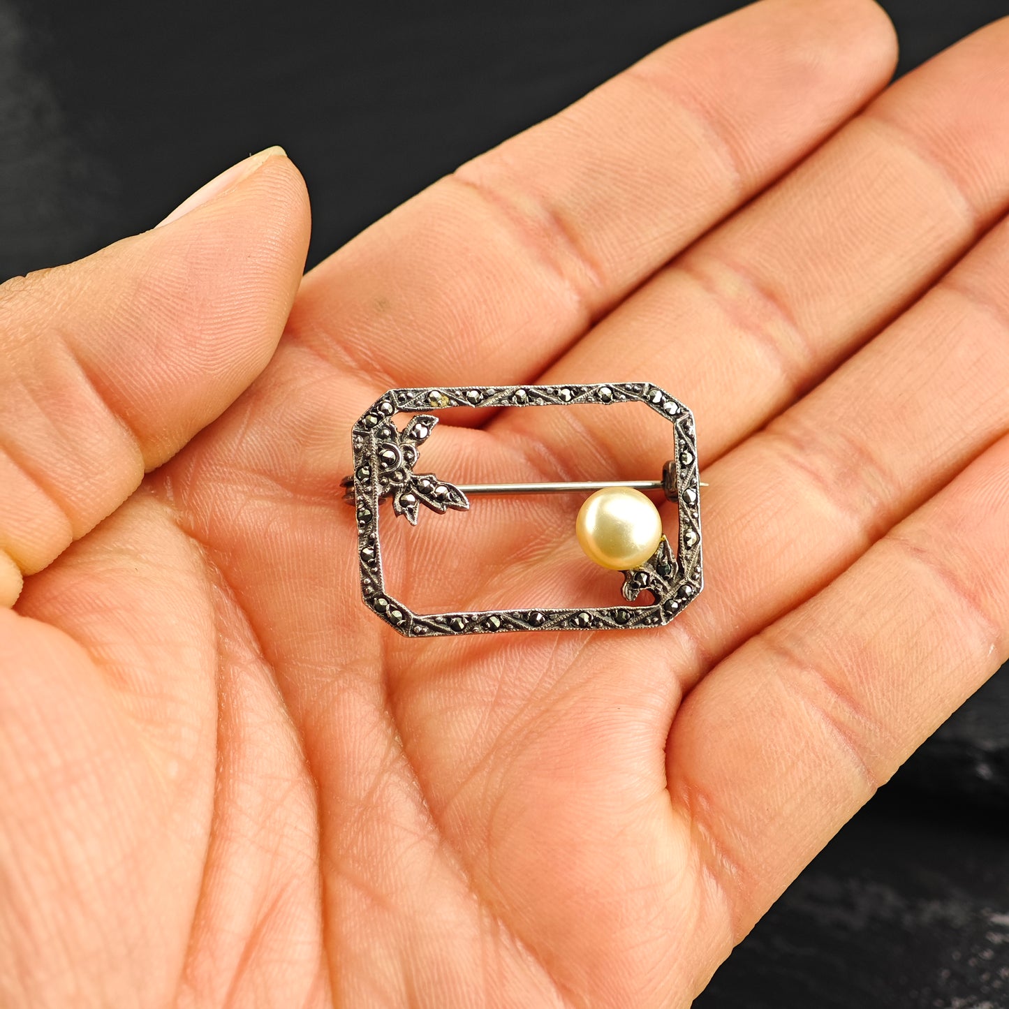 Art Deco Champagne Pearl Sterling Silver Brooch B2223