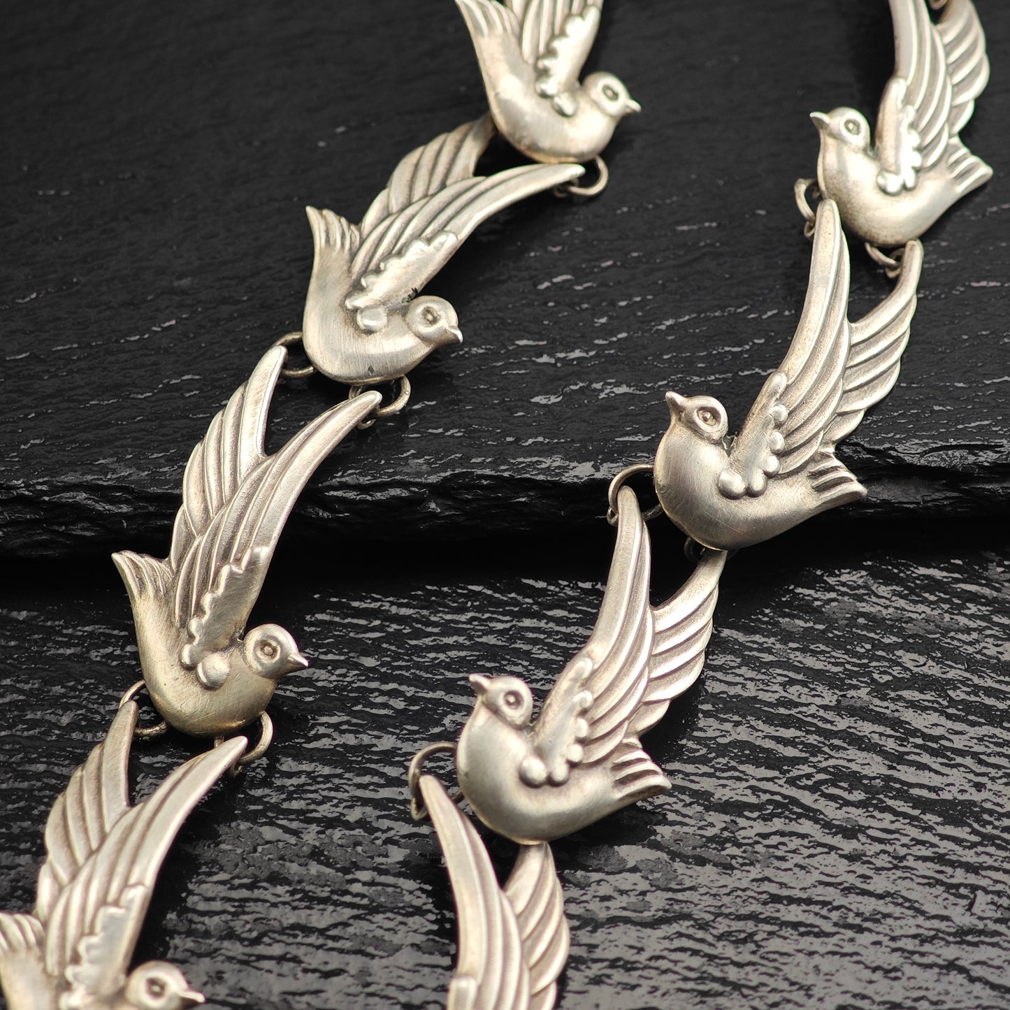Los Castillos, Taxco Sterling Silver Doves 552, Collar Necklace N2706