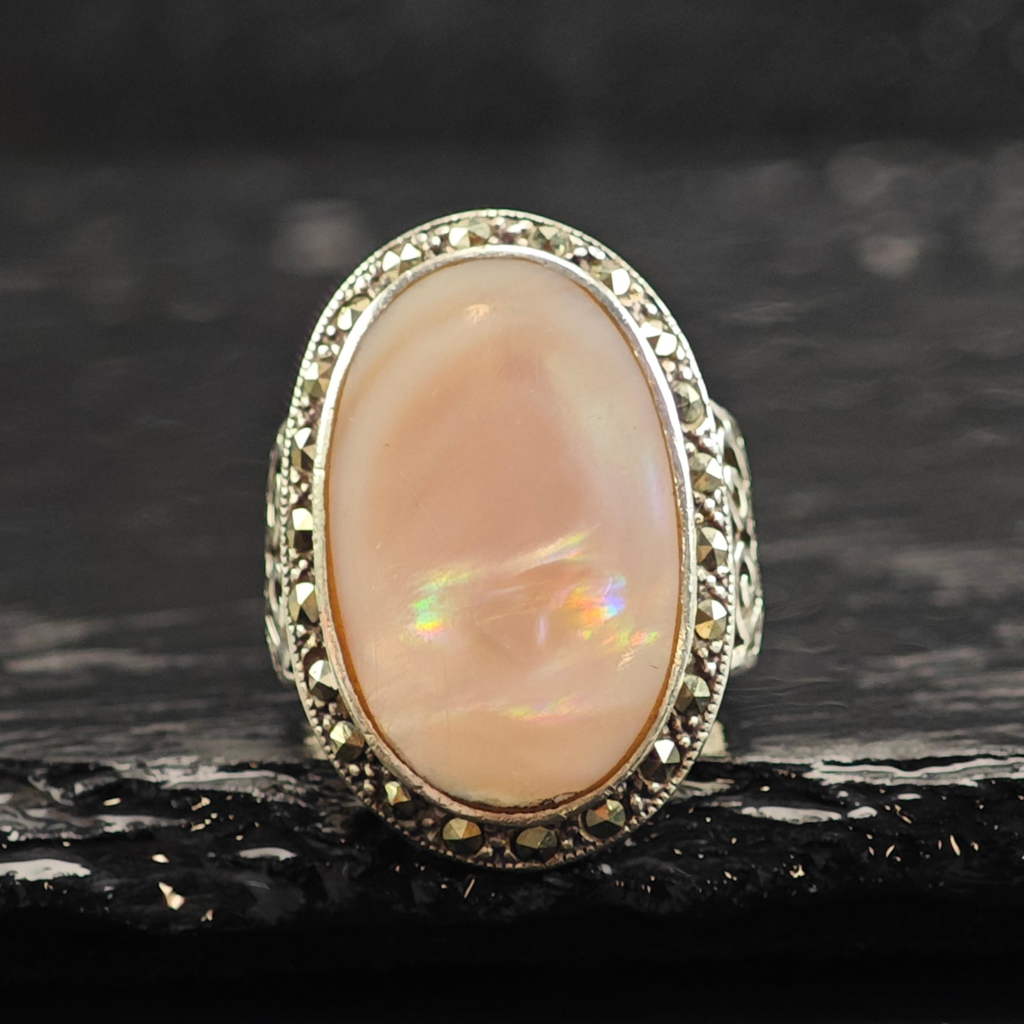 Art Deco Style Oval MOP Sterling Silver Ring Sz 6 R6481