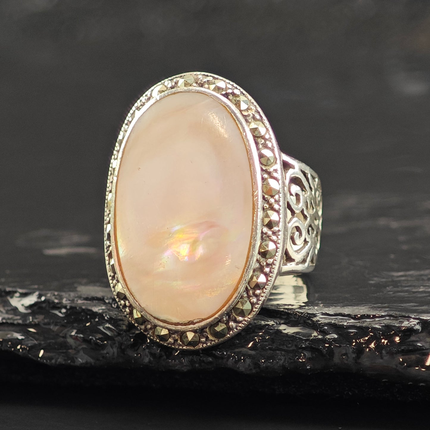 Art Deco Style Oval MOP Sterling Silver Ring Sz 6 R6481