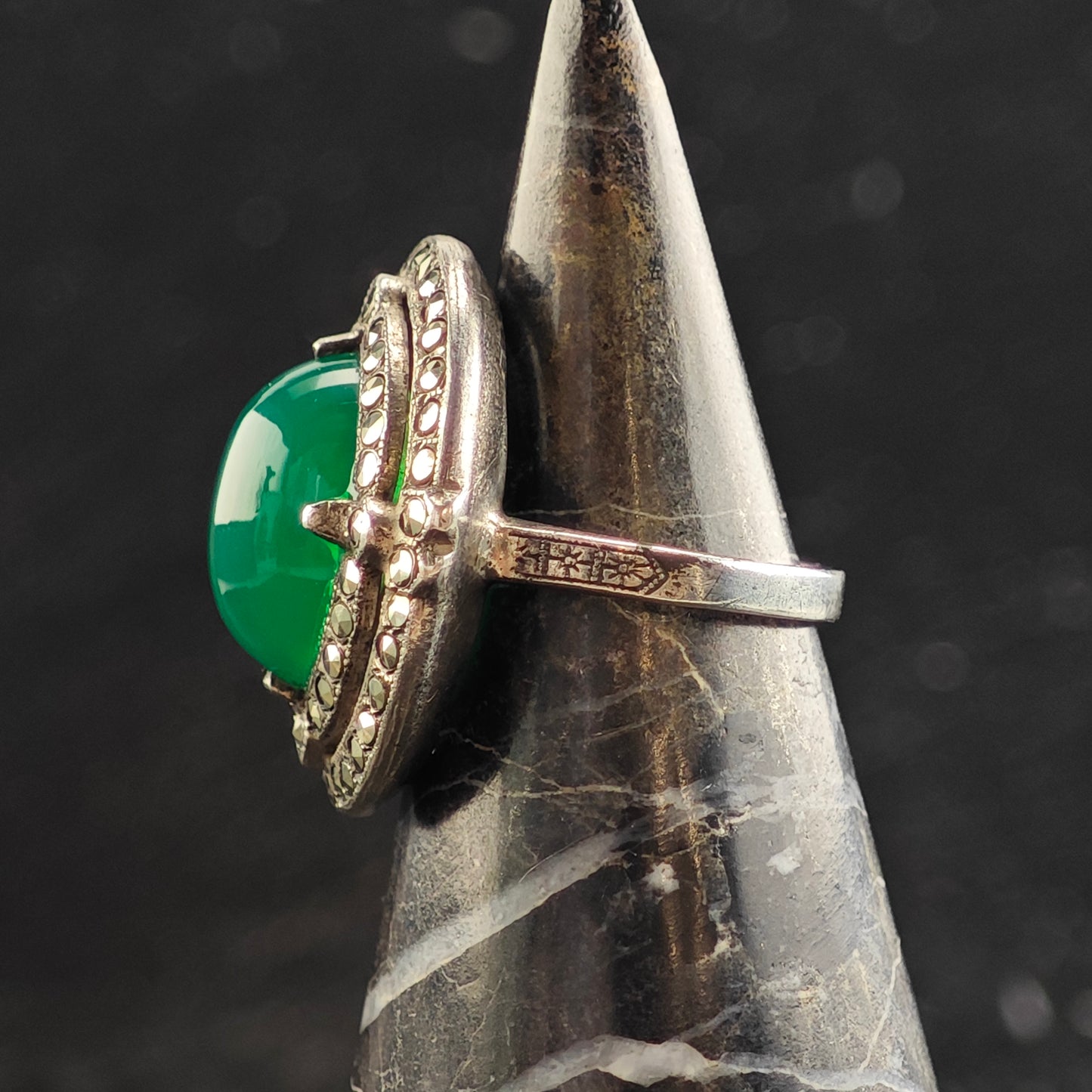 Art Deco Green Chrysoprase Cabochon Sterling Silver Ring Sz 5 1/2 R6480