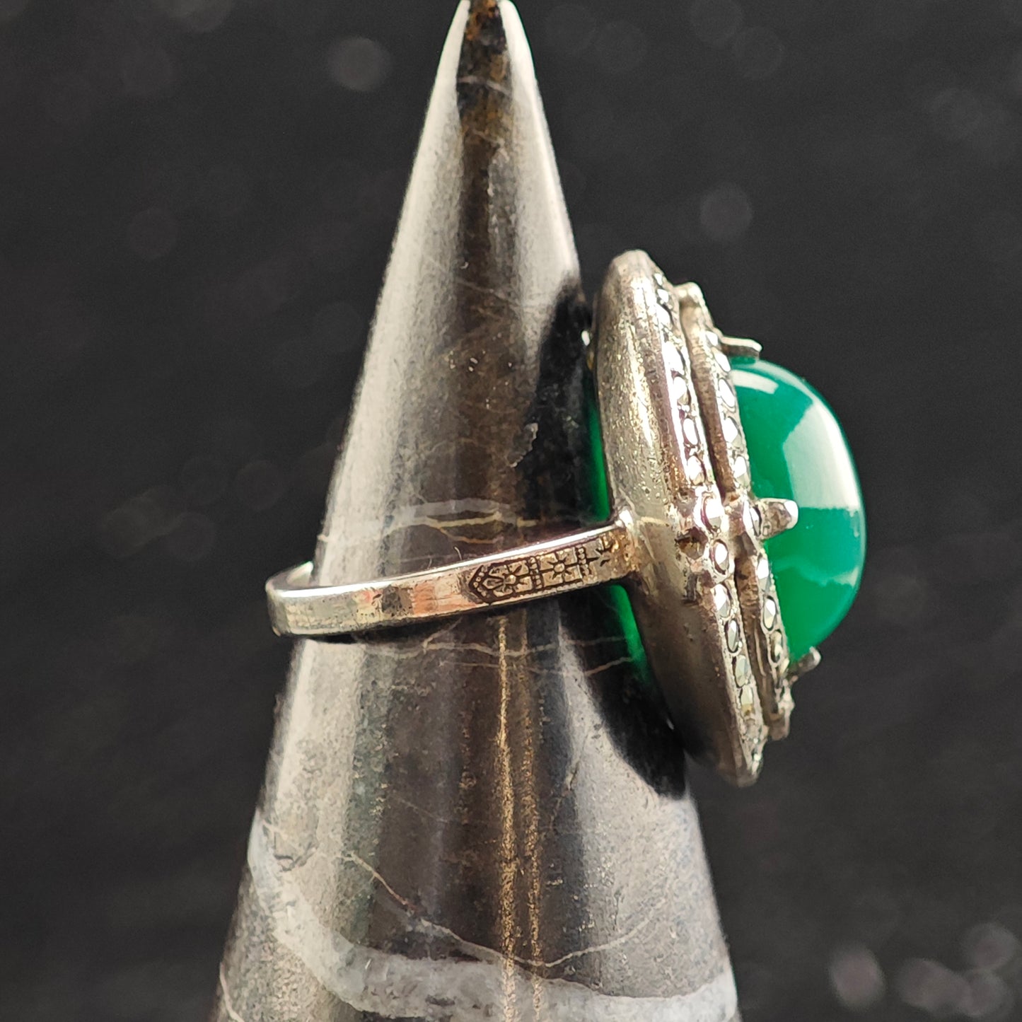 Art Deco Green Chrysoprase Cabochon Sterling Silver Ring Sz 5 1/2 R6480