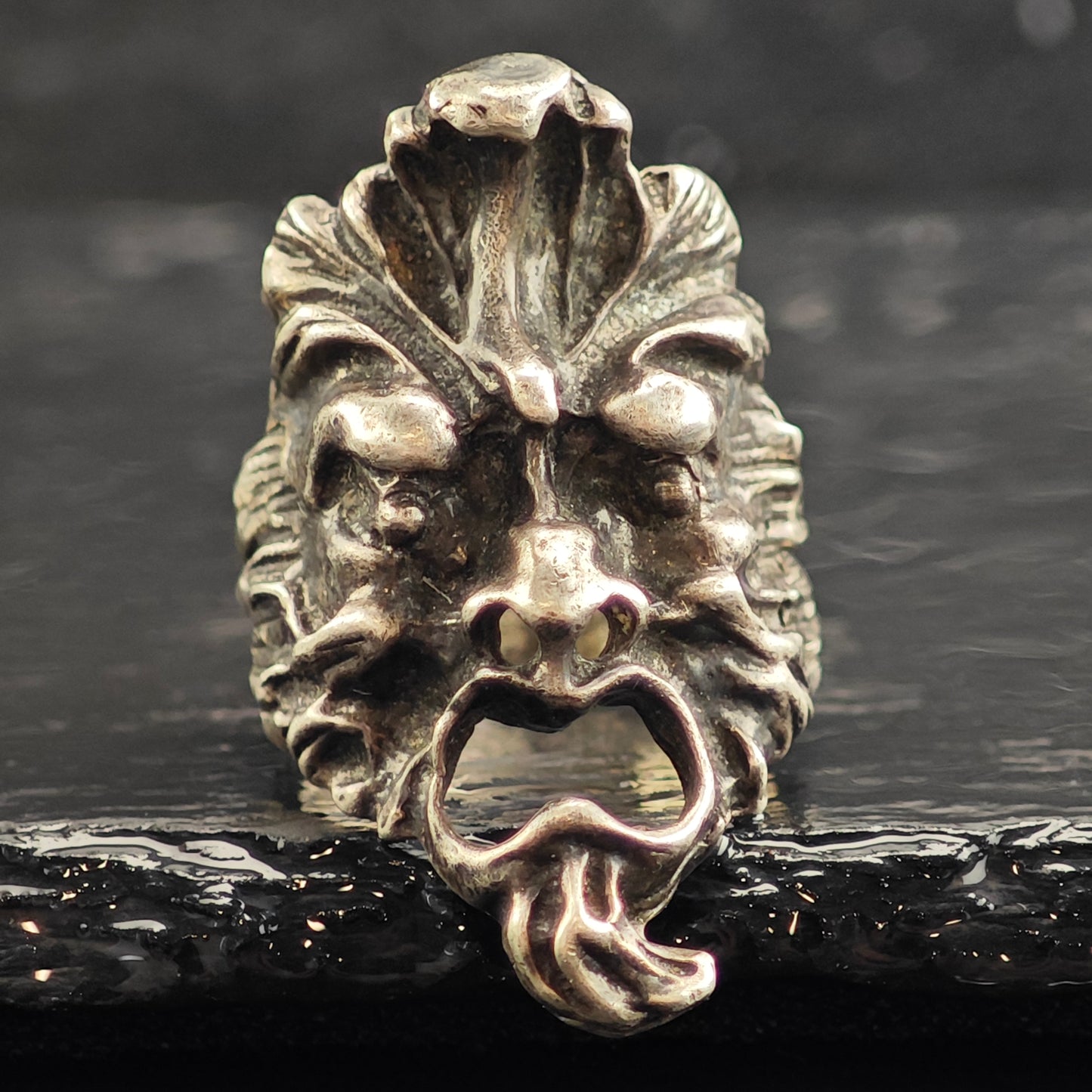 Brutalist Face Sterling Silver Ring Sz 9 R6483