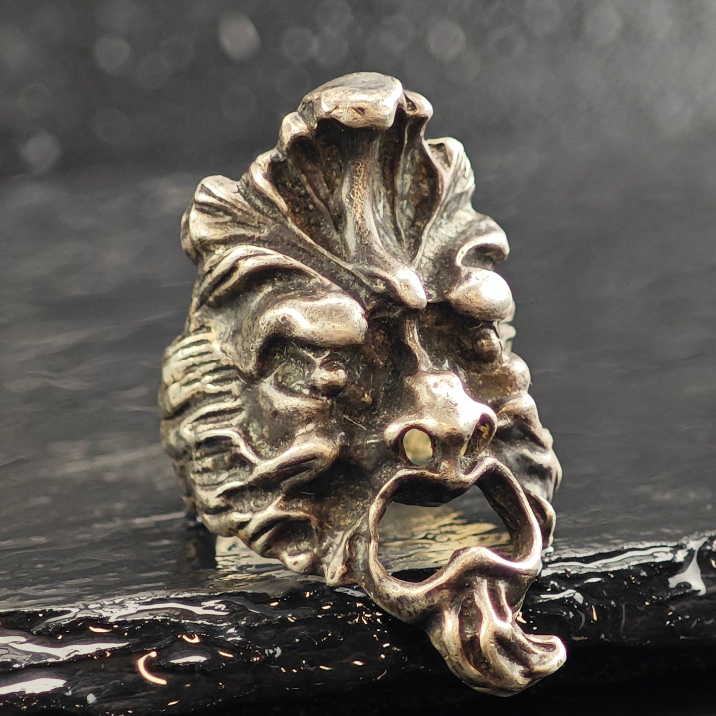 Brutalist Face Sterling Silver Ring Sz 9 R6483
