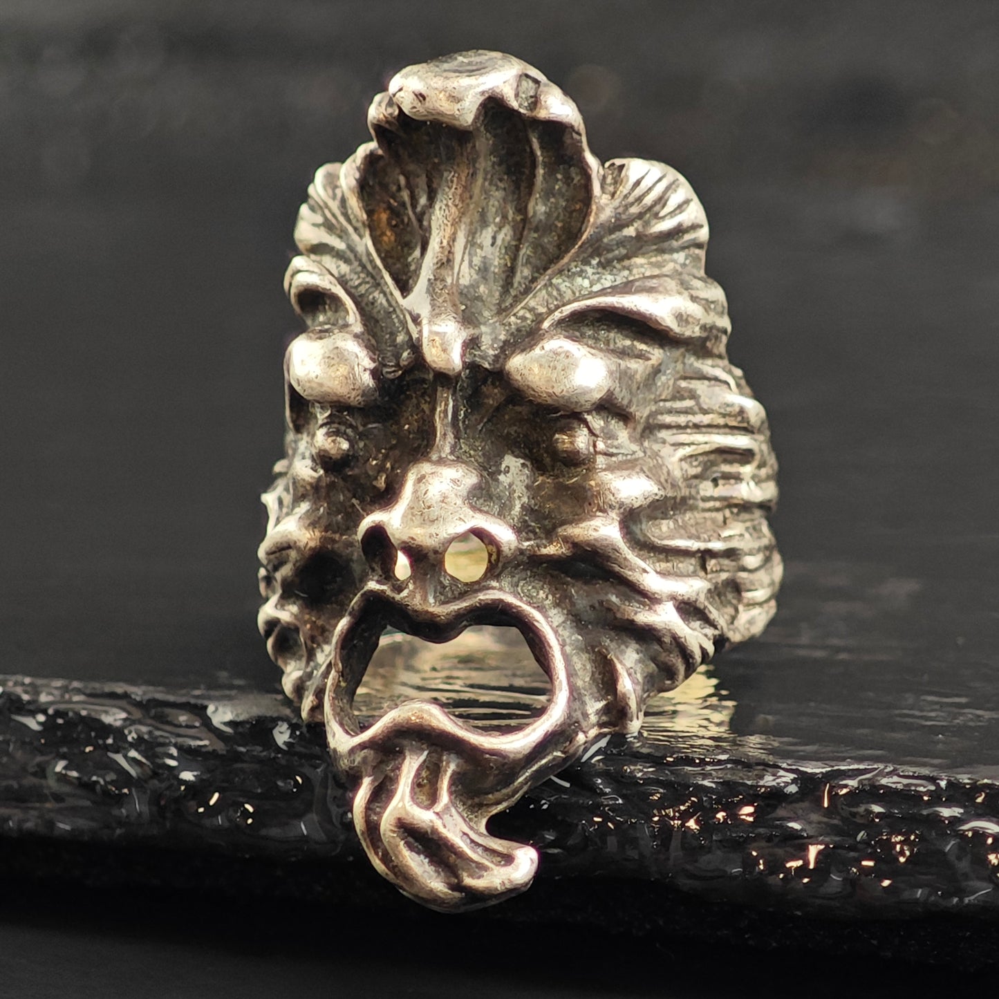Brutalist Face Sterling Silver Ring Sz 9 R6483