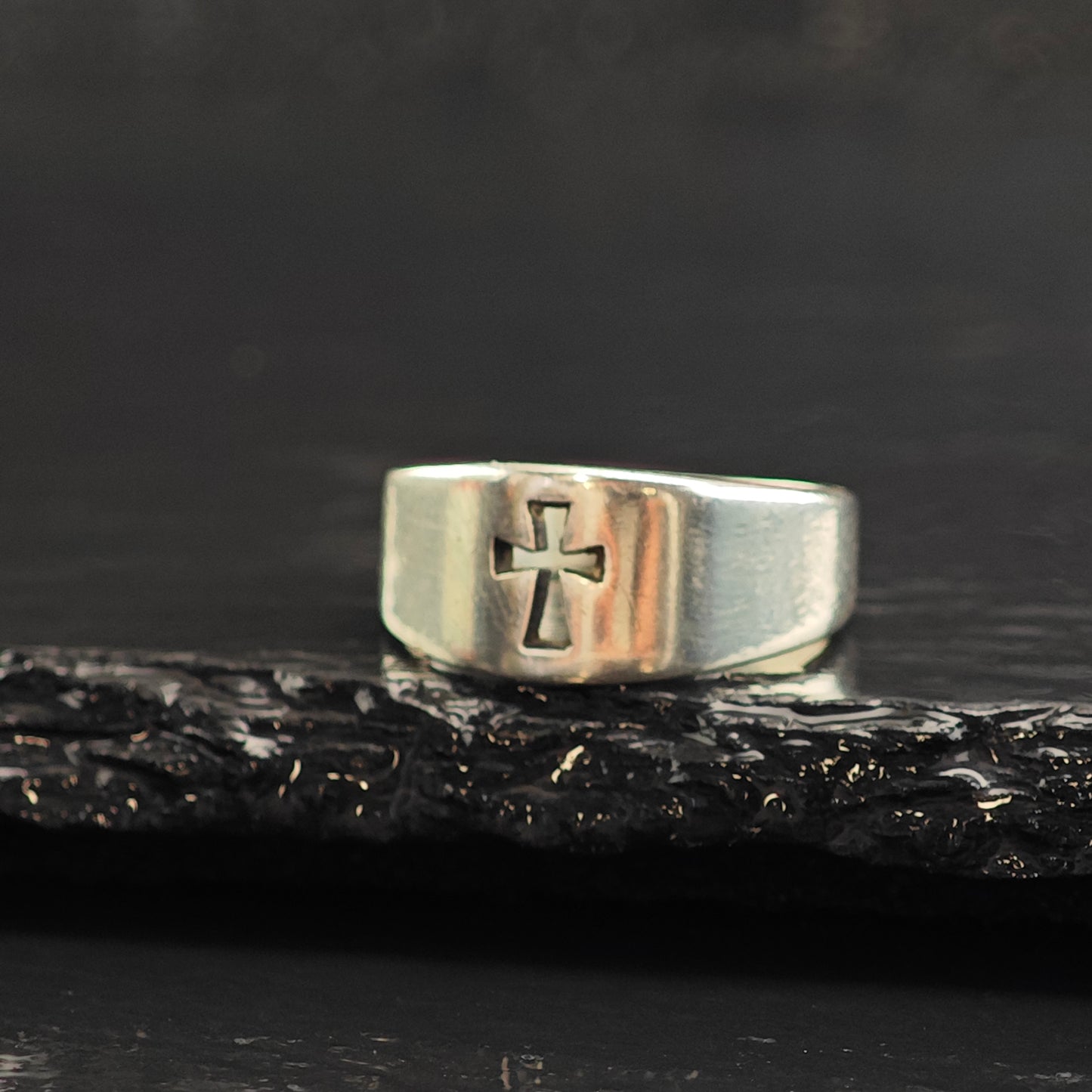 Vintage James Avery Cross Cut Out Sterling Silver Ring Sz 6 1/4 R6488