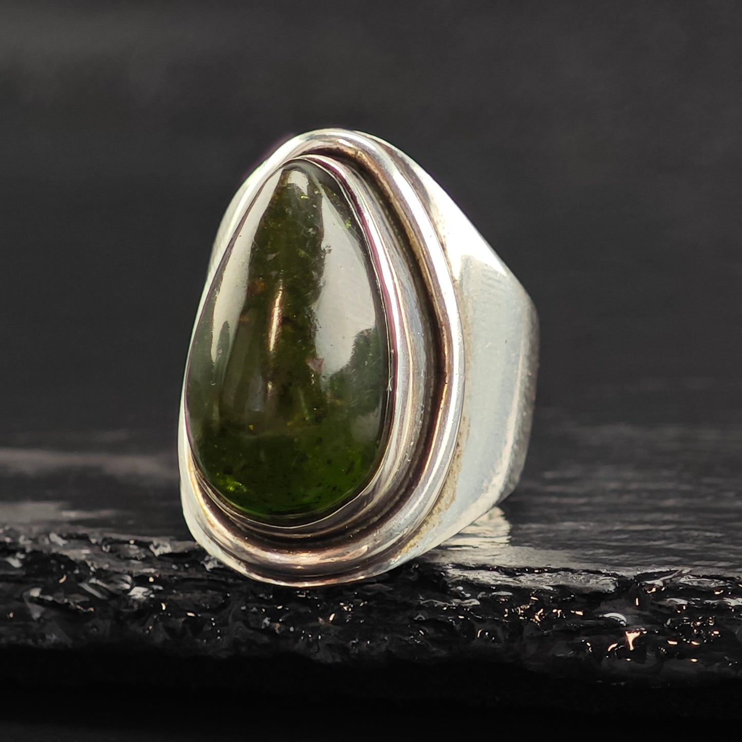 Green Amber Teardrop Sterling Silver Ring Sz 7 1/2