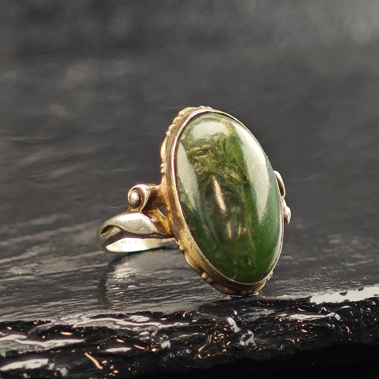 Green Stone Art Nouveau Sterling Silver Ring Sz 6 3/4 R6501
