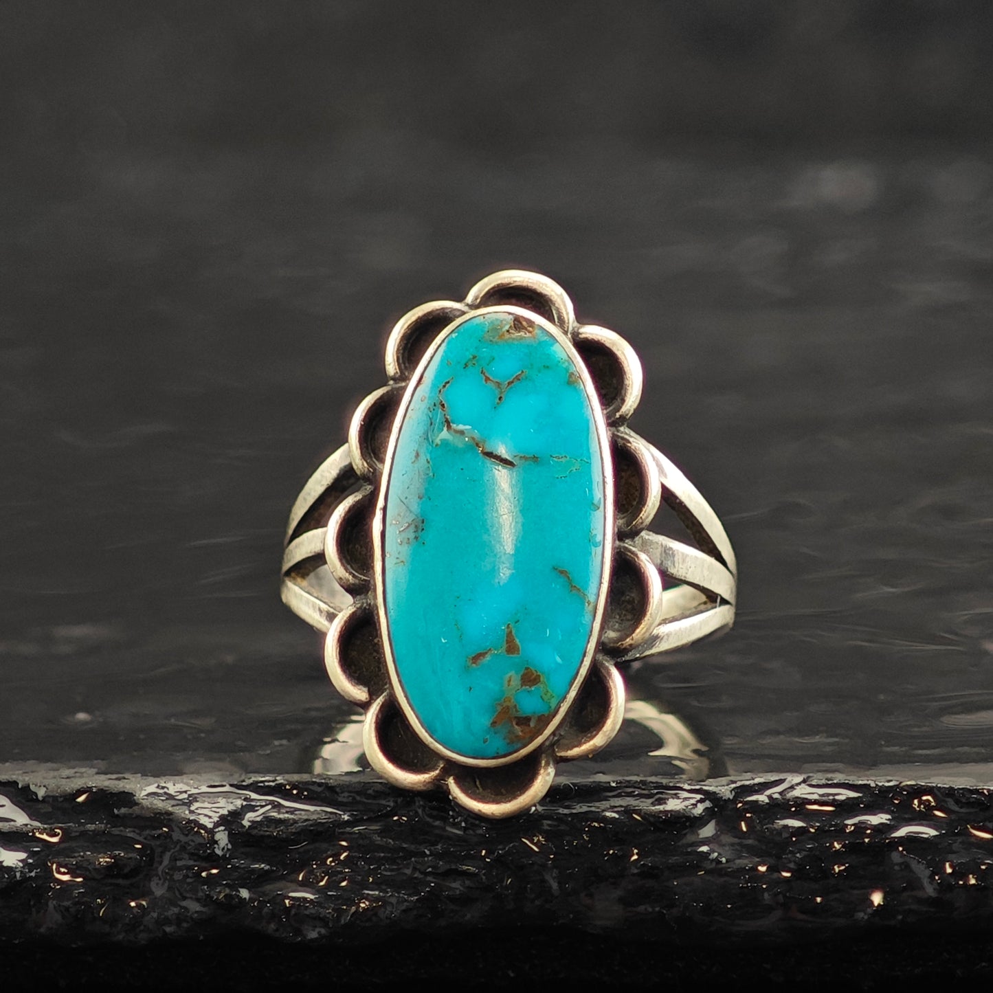 SW Oval Turquoise Scalloped Ring Face Sterling Silver Ring Sz 5 3/4 R6505
