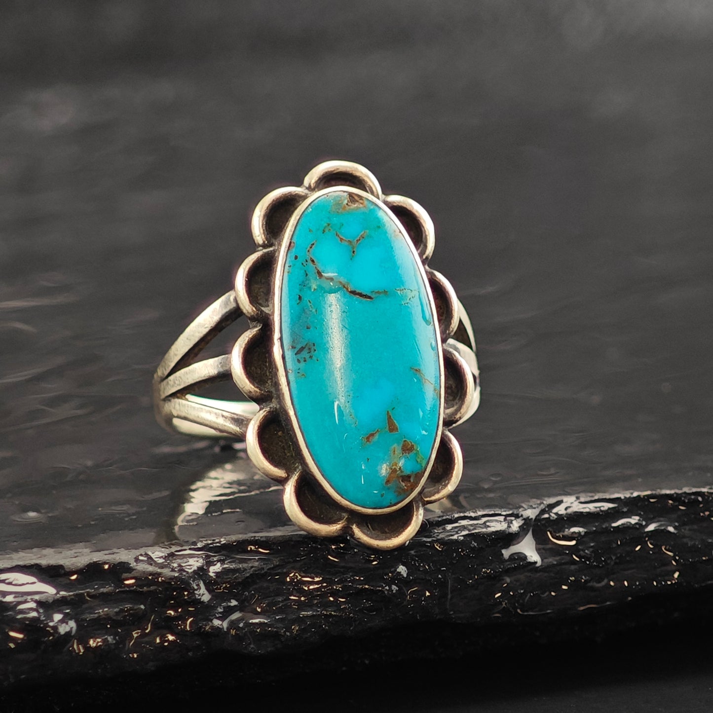 SW Oval Turquoise Scalloped Ring Face Sterling Silver Ring Sz 5 3/4 R6505