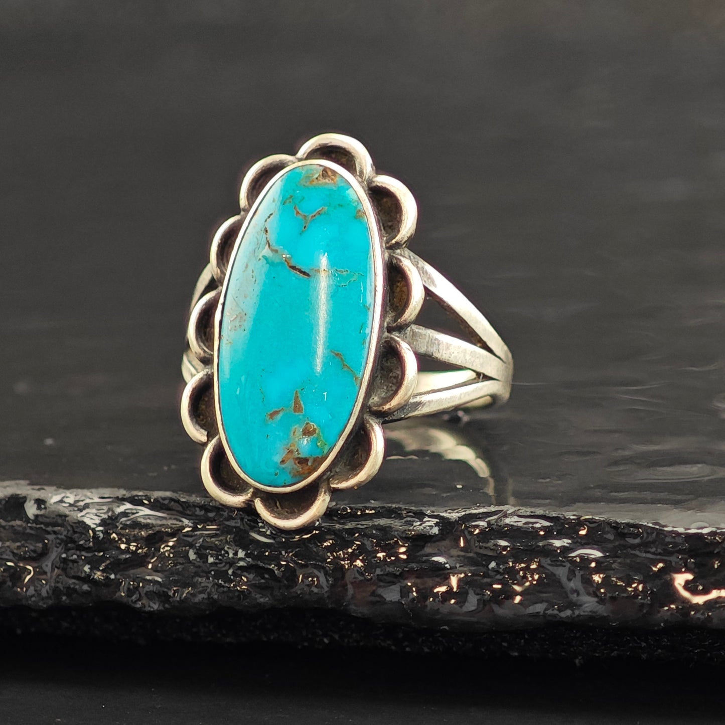SW Oval Turquoise Scalloped Ring Face Sterling Silver Ring Sz 5 3/4 R6505