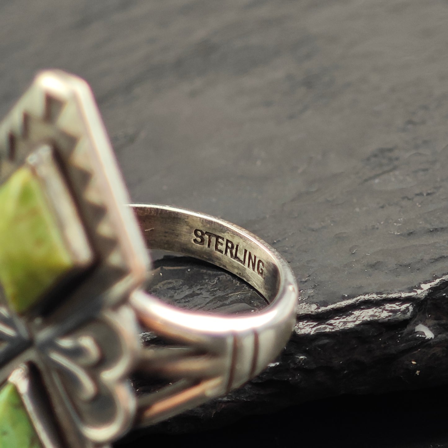 Fred Harvey Era Green Turquoise Geometric Stamped Sterling Silver Ring Sz 5 1/2 R6504