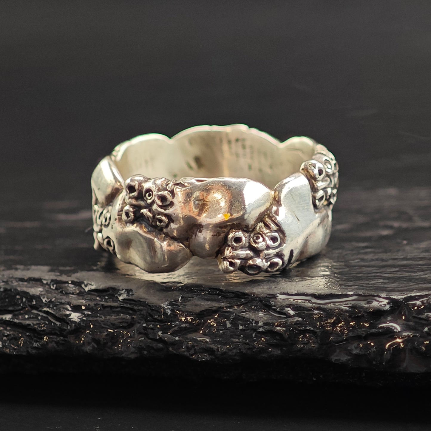 Brutalist Hippo Design Sterling Silver Band Sz 7 1/2 R6524