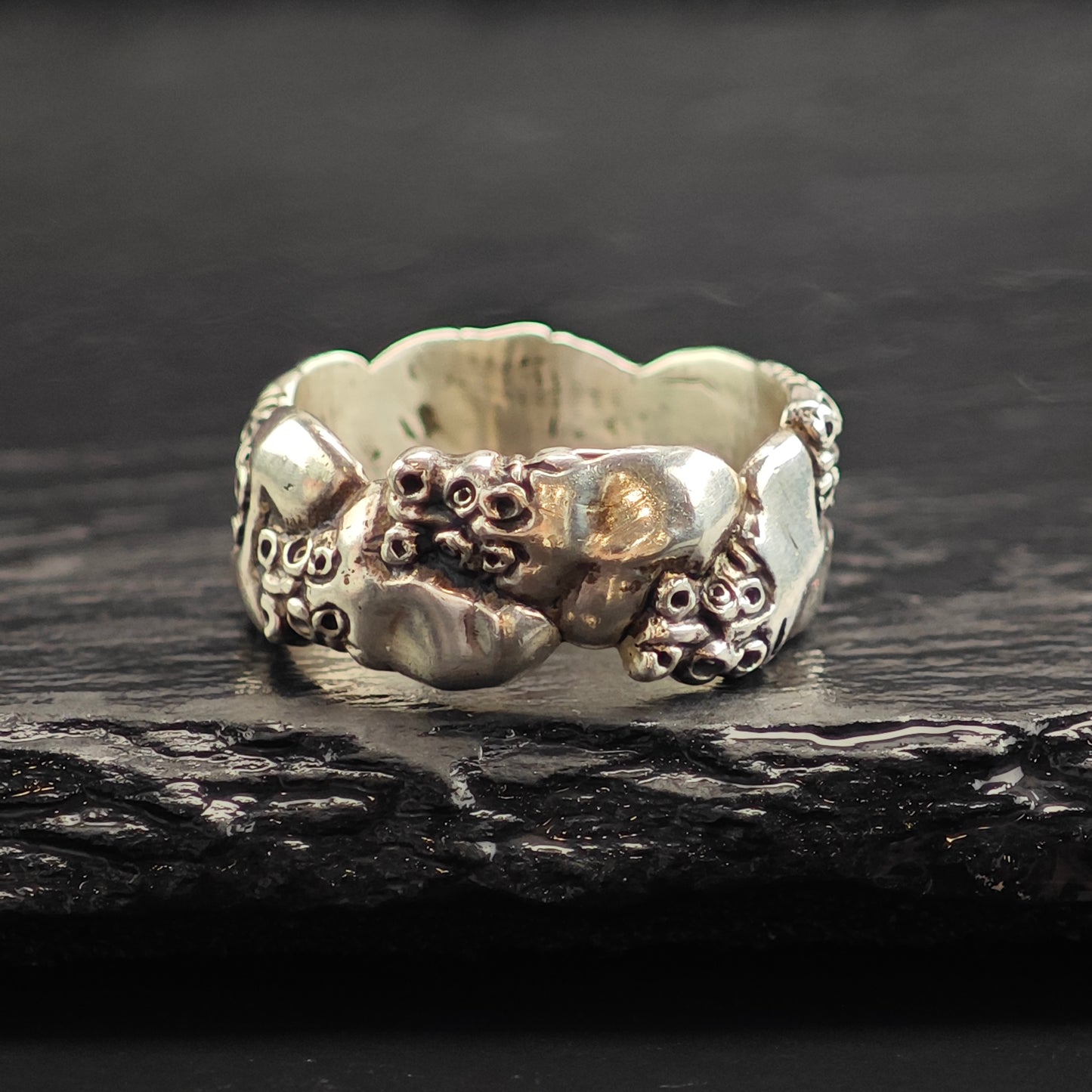Brutalist Hippo Design Sterling Silver Band Sz 7 1/2 R6524