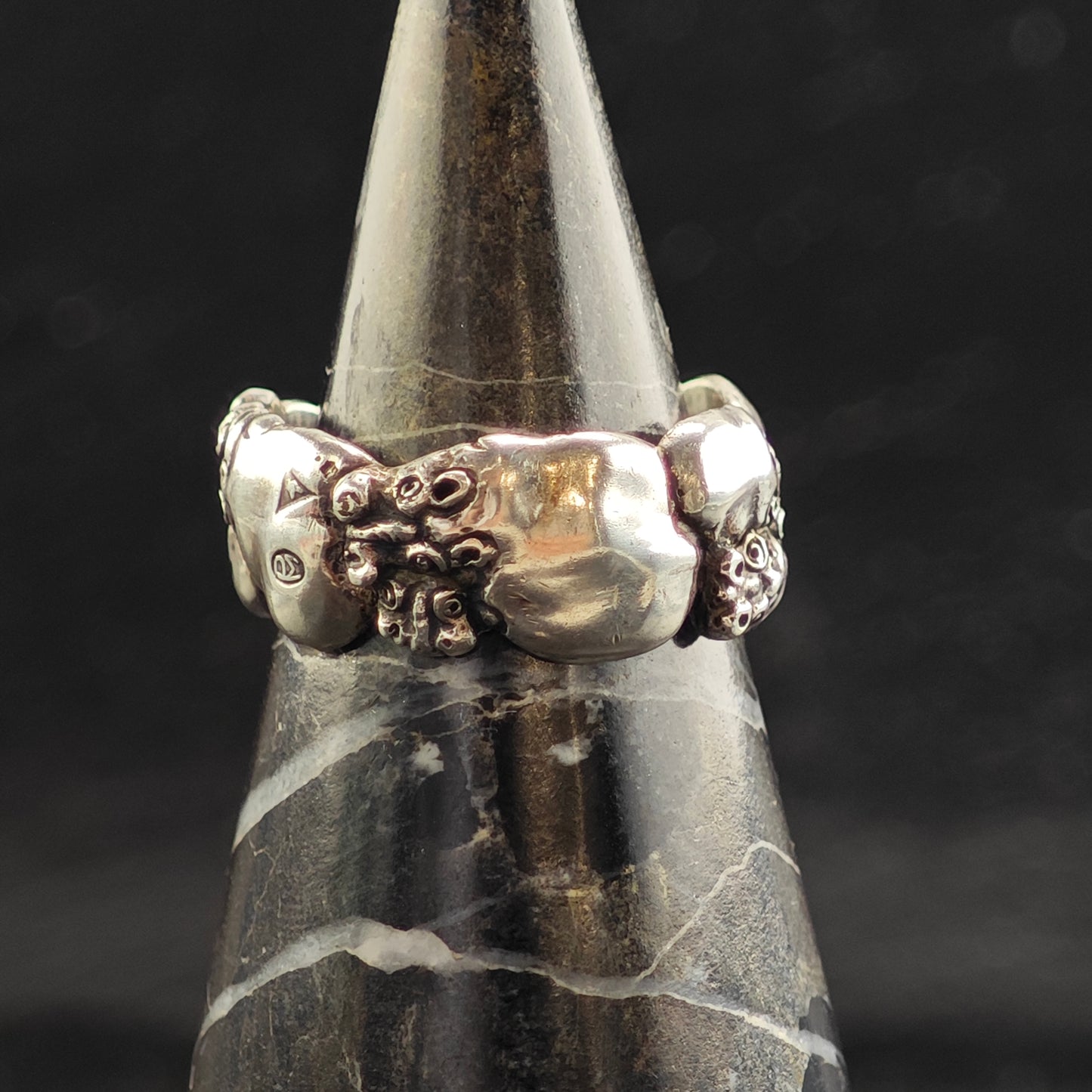 Brutalist Hippo Design Sterling Silver Band Sz 7 1/2 R6524