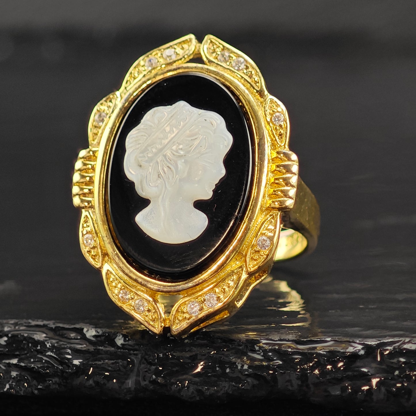 Cameo Gold Plated Sterling Silver ring Sz 8 R6525