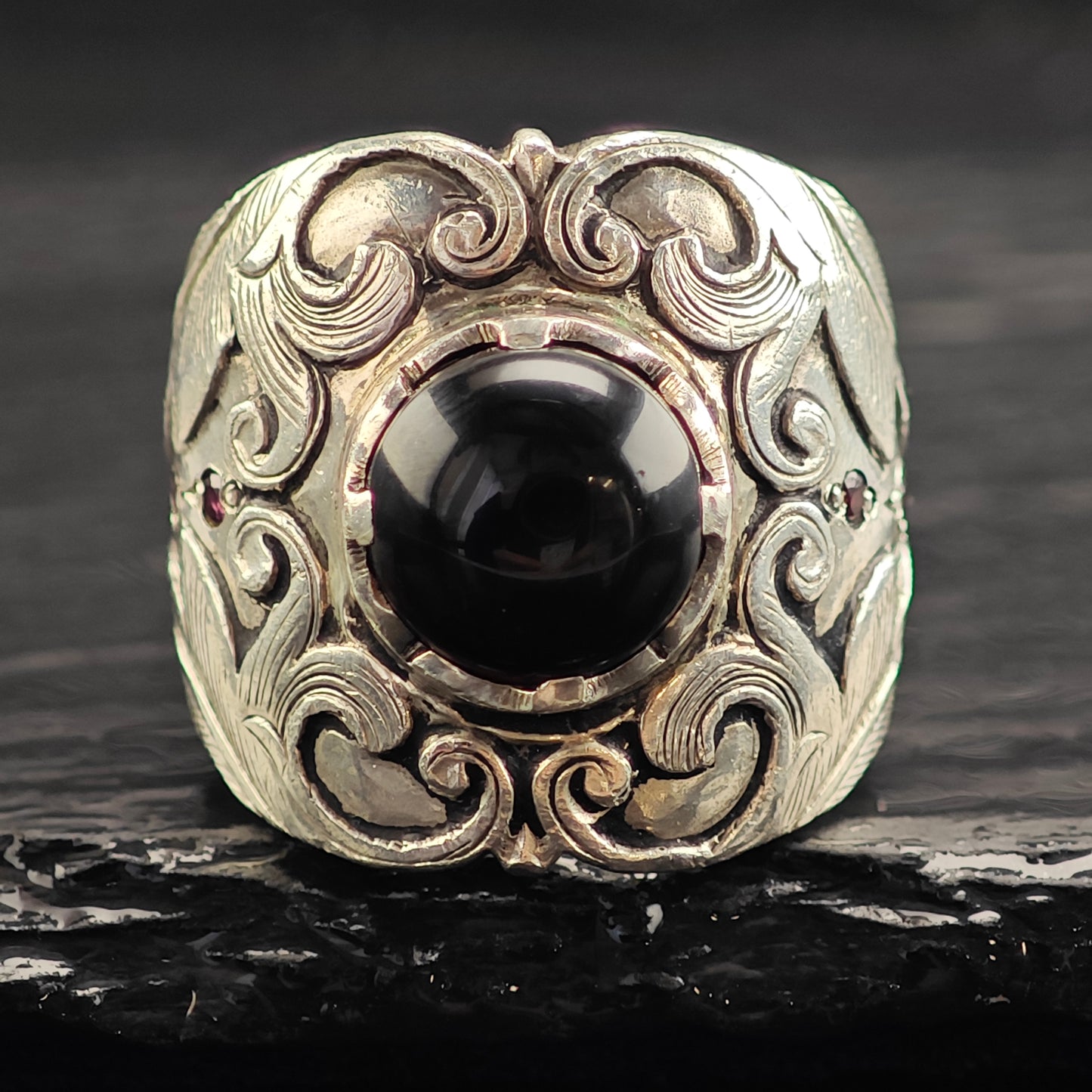 Heavy Onyx Ruby Accent Floral Design Sterling Silver Ring Sz 8 R6538