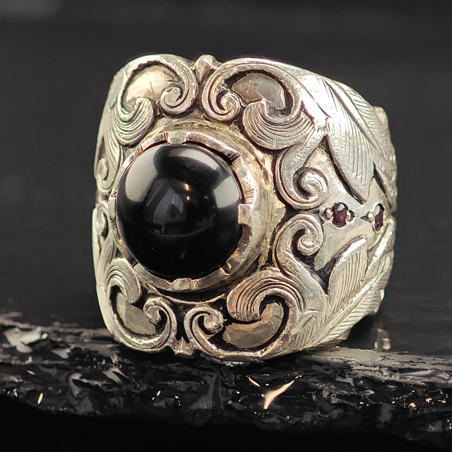 Heavy Onyx Ruby Accent Floral Design Sterling Silver Ring Sz 8 R6538