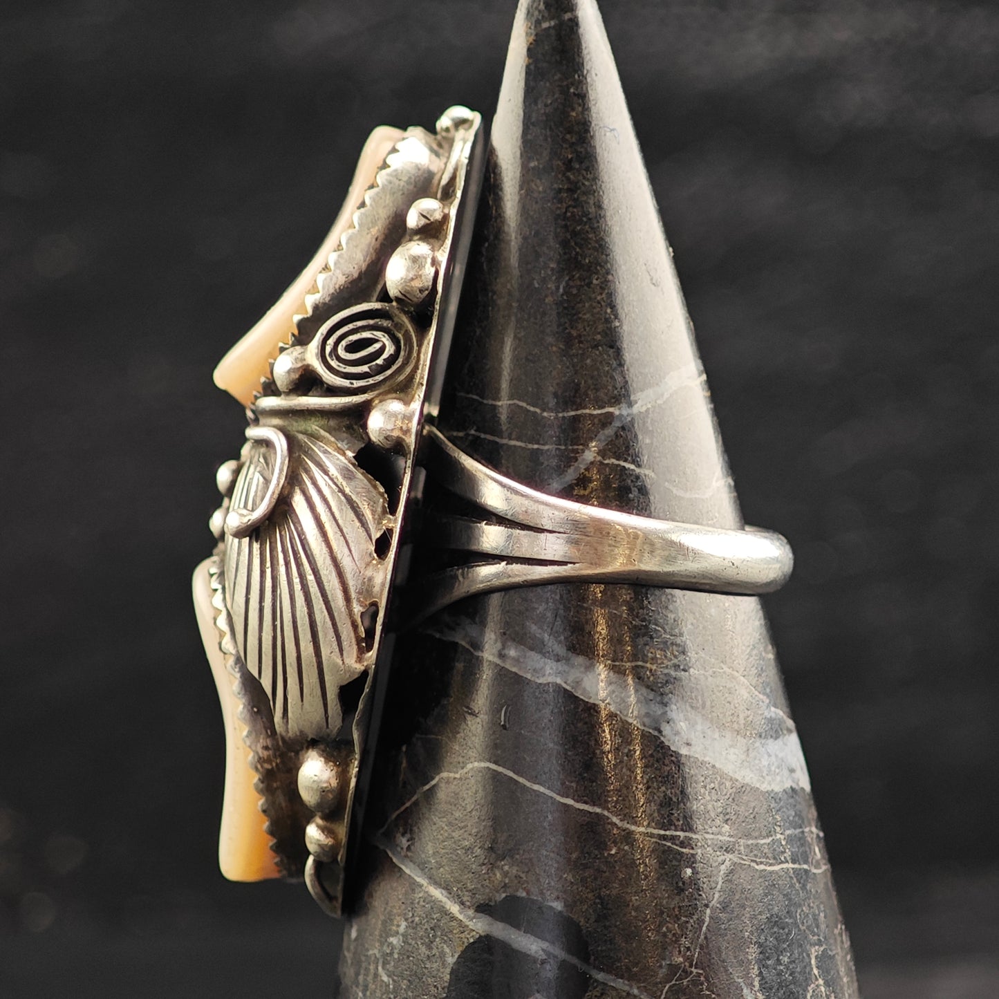 Native American Large MOP Floral Sterling Silver Ring Sz 8 1/4 R6540