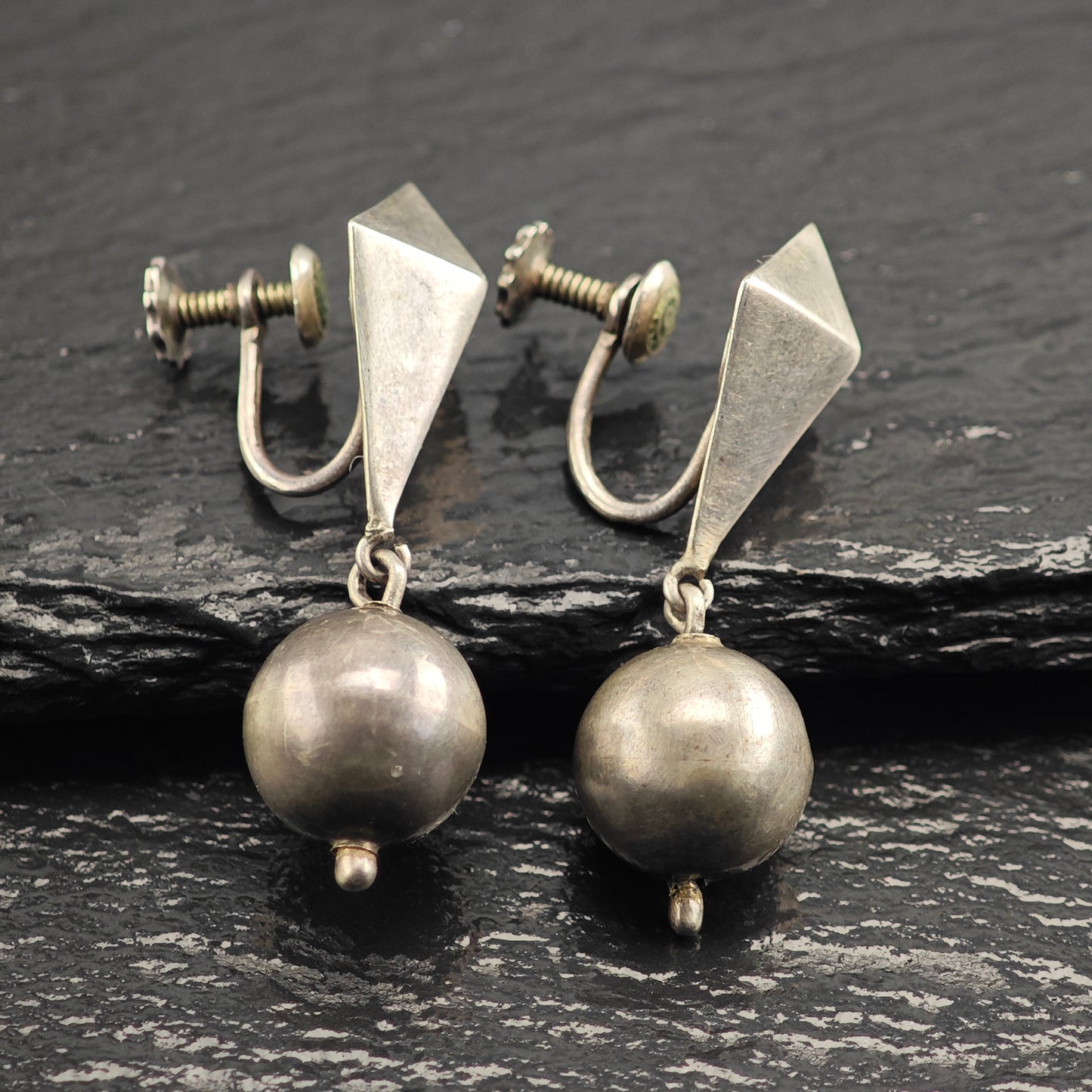 William Spratling Taxco Sterling Silver Screw Back/Dangle Earrings ER3093