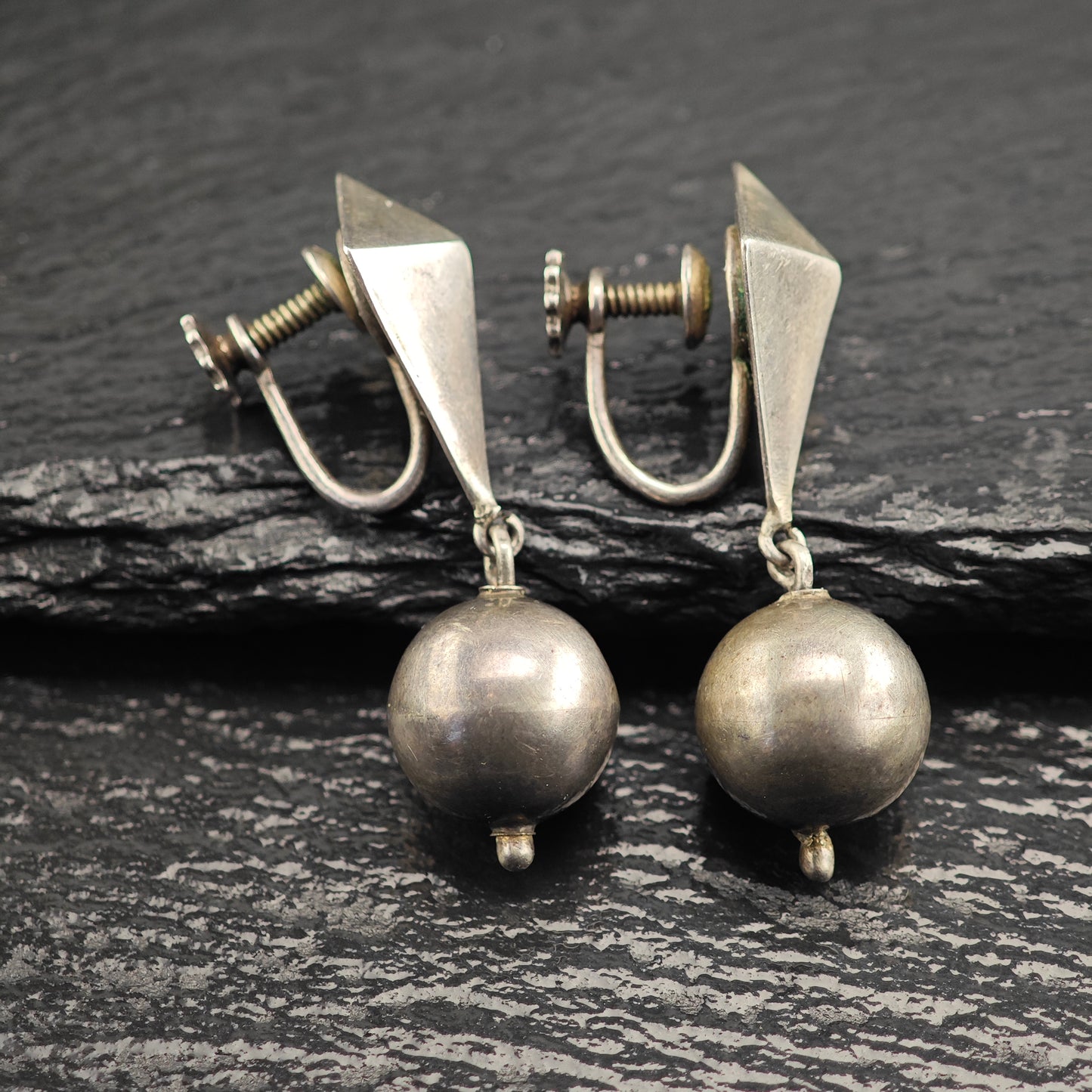 William Spratling Taxco Sterling Silver Screw Back/Dangle Earrings ER3093
