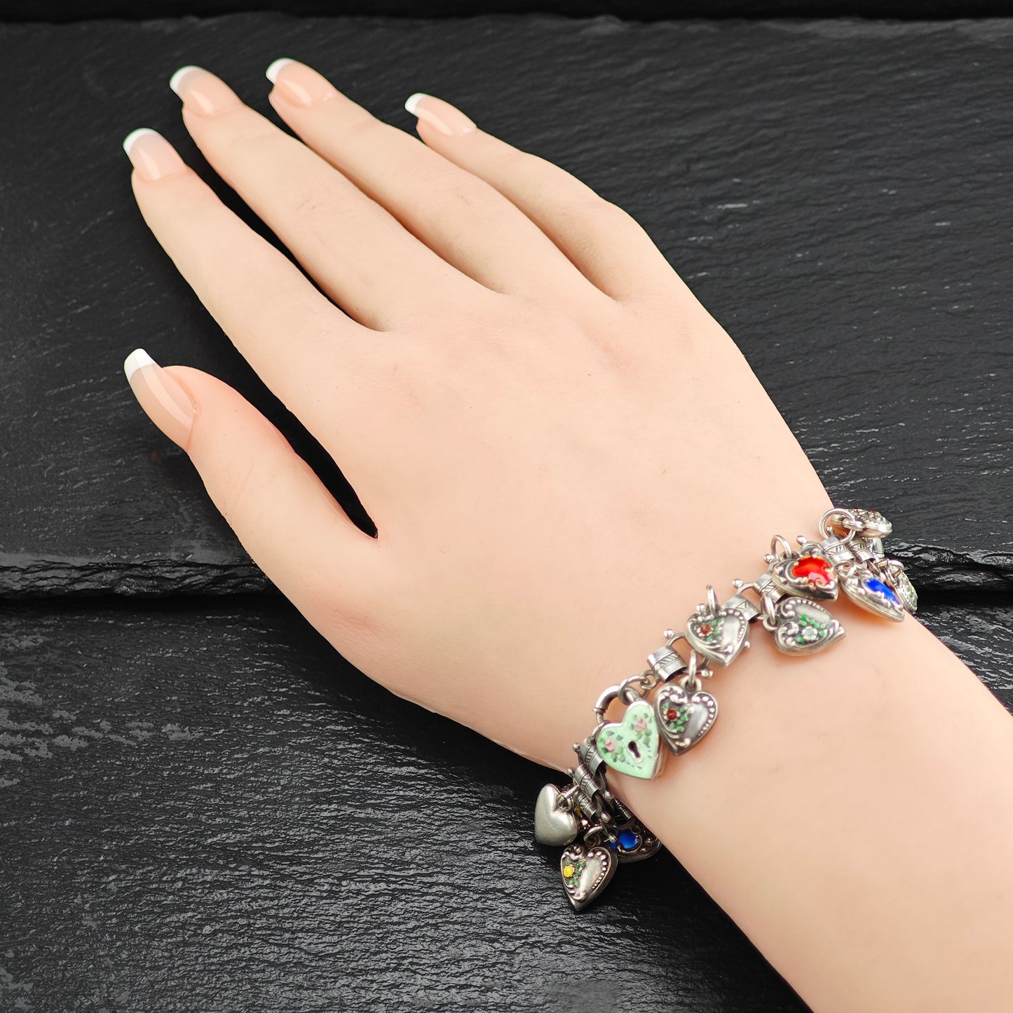 Walter Lampl Multi-Heart Enamel Sterling Silver Charm Bracelet Sz 7" BR3109Dor
